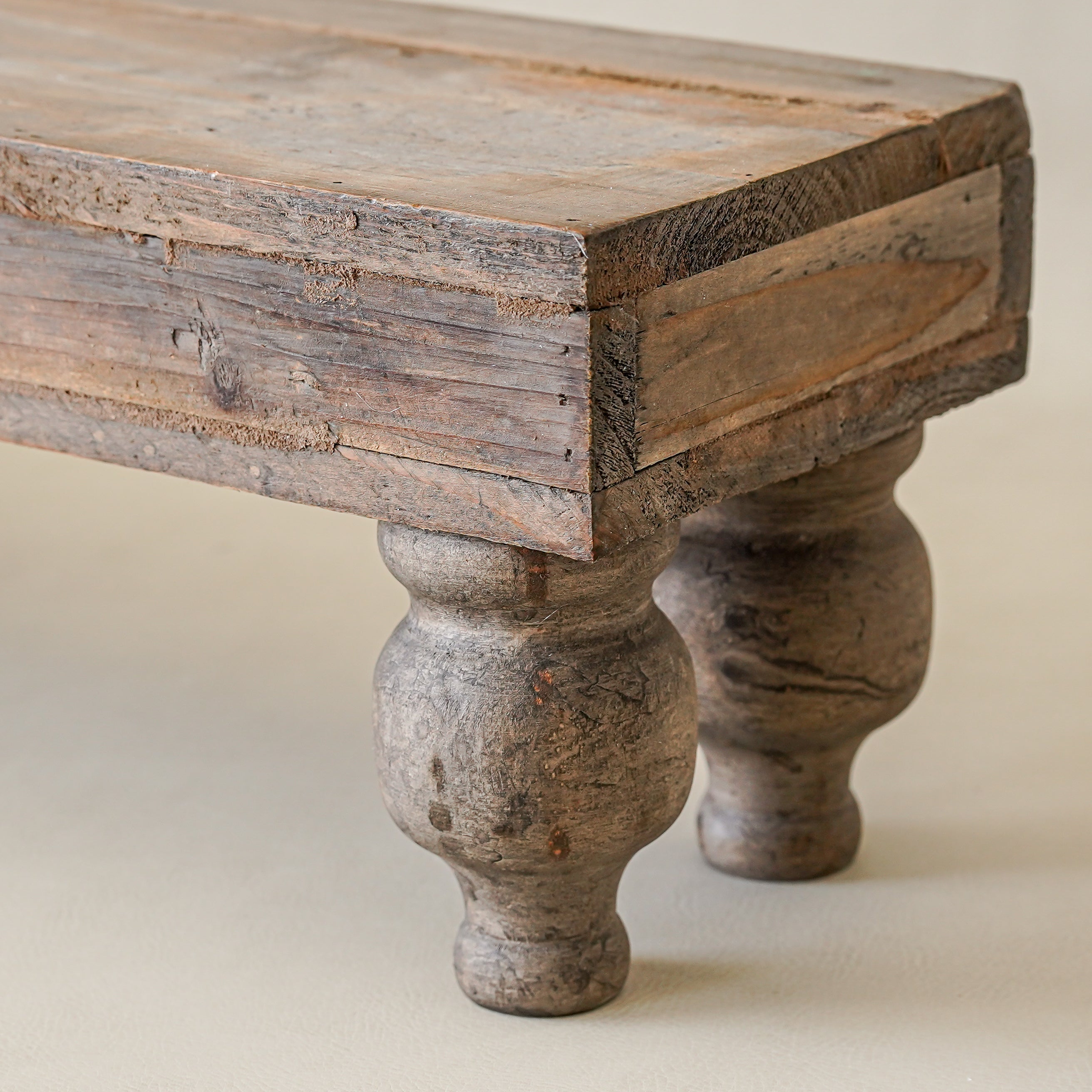 Henry Natural Wood Riser