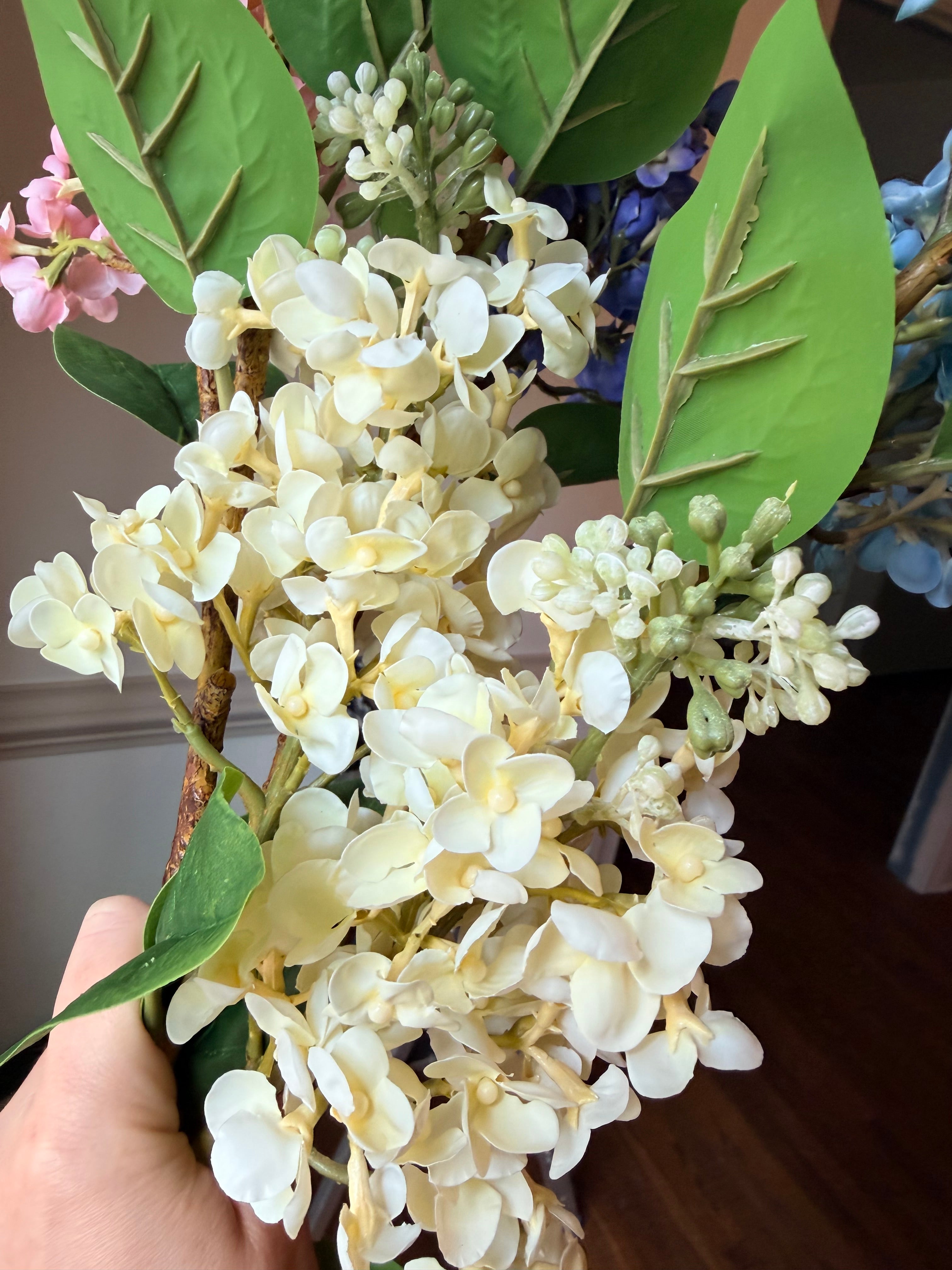 Real Touch Cream Lilac Stem