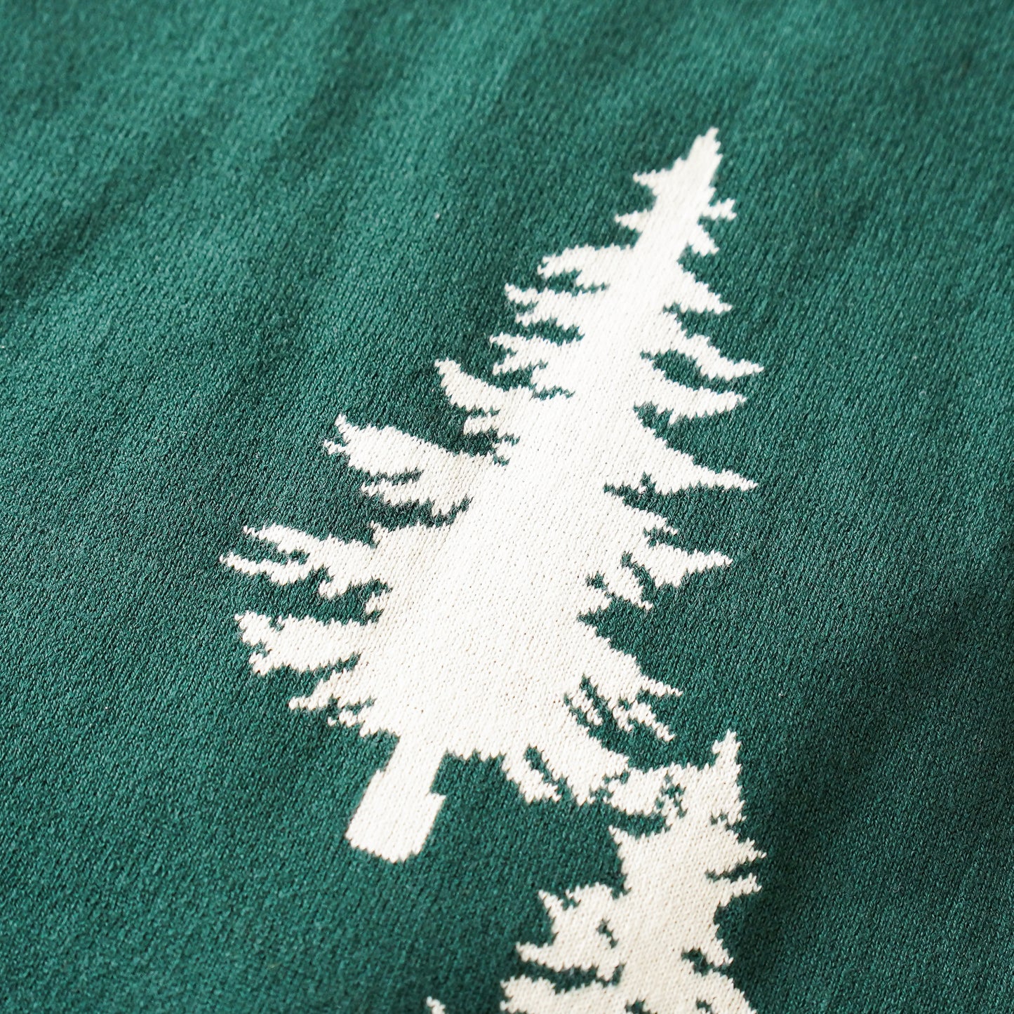 Evergreen Pine Tree Cotton Throw Blanket | Green & White