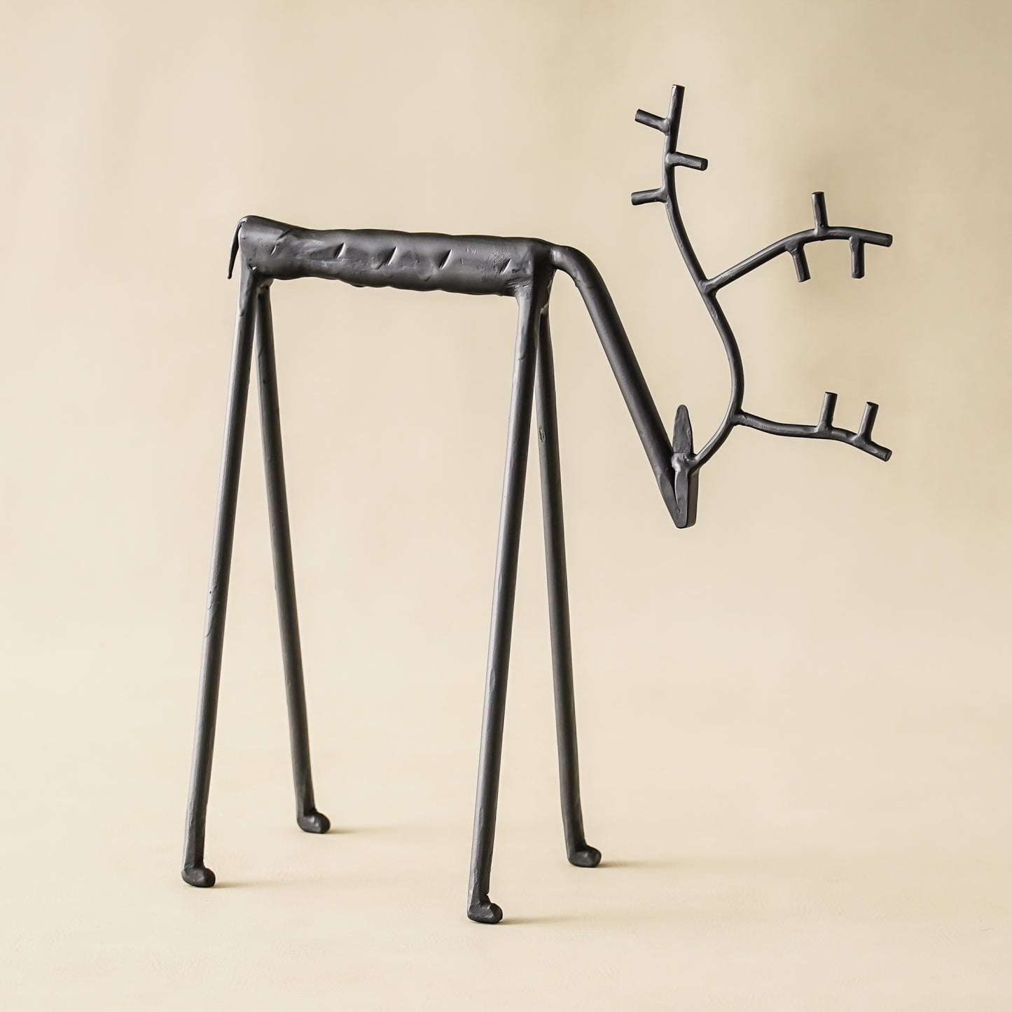 Matte Black Looking Down Deer Set | Iron Figurines (Set of 2)