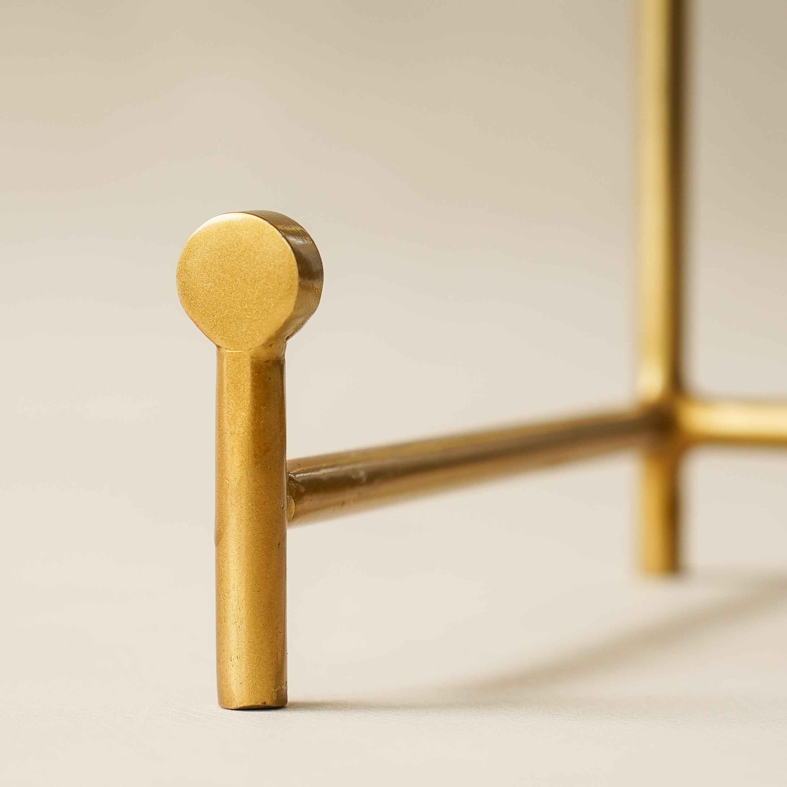 Gold Metal Easel | Large