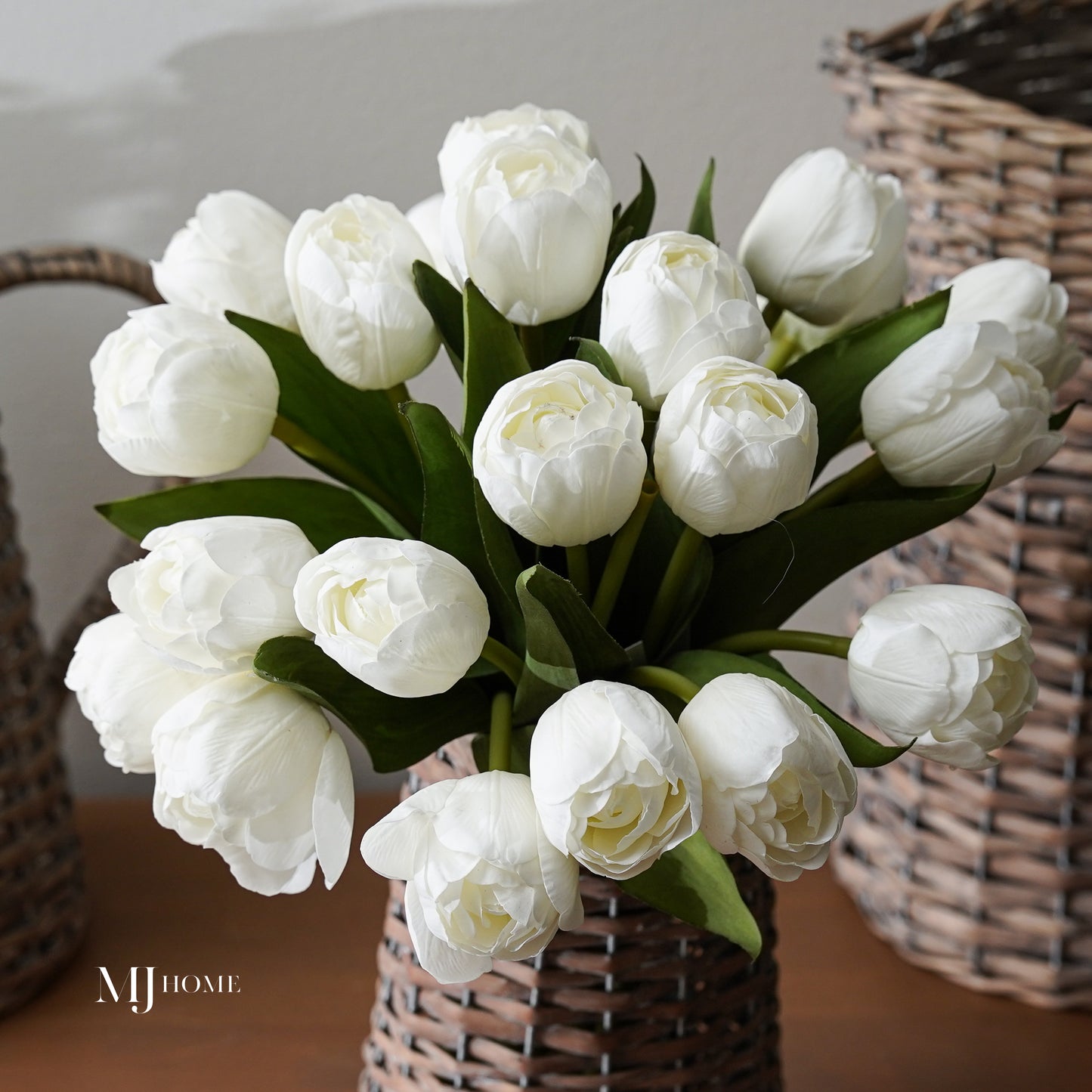 Real Touch Hybrid Tulip Bundle | White