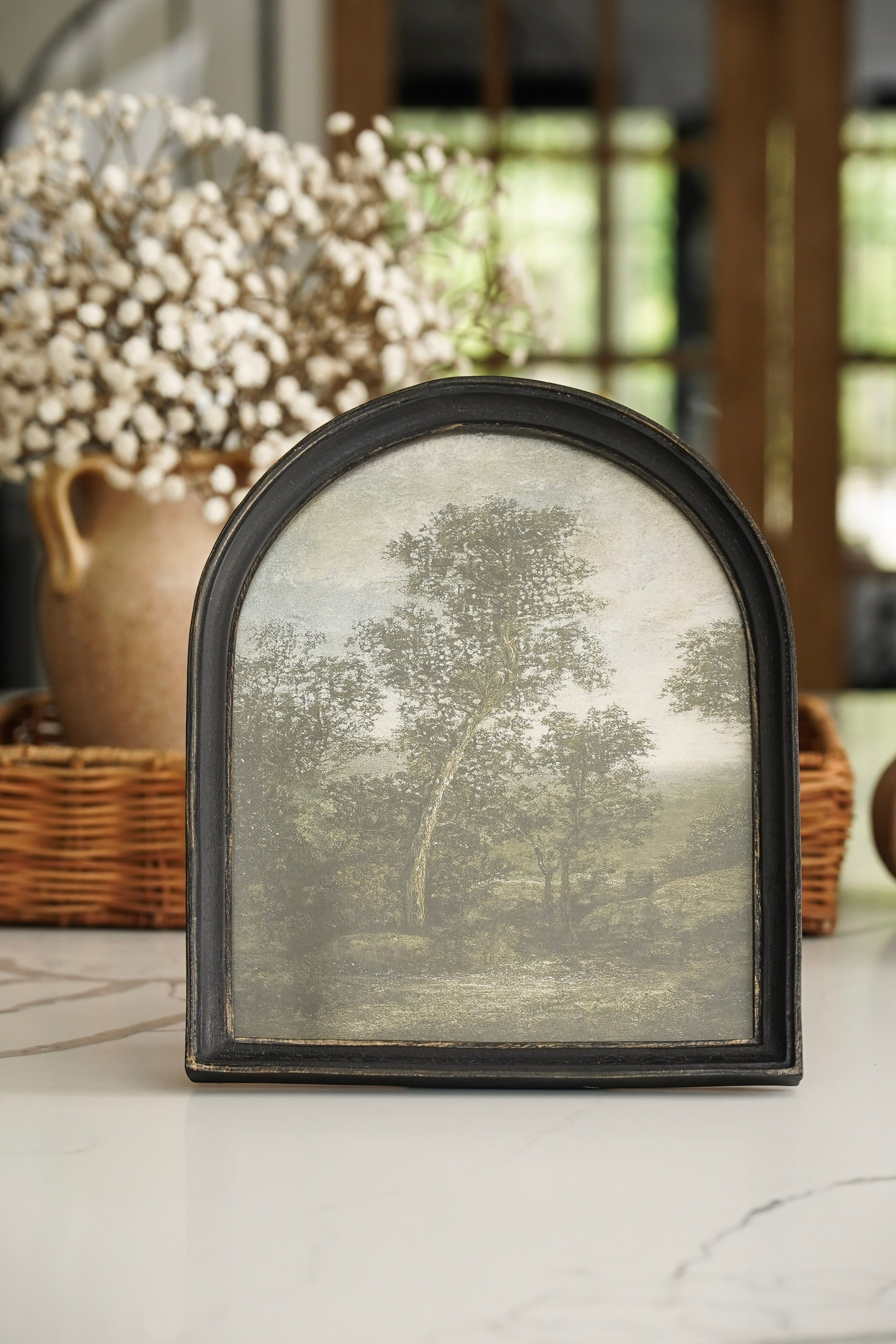 Black Arch Landscape Frame