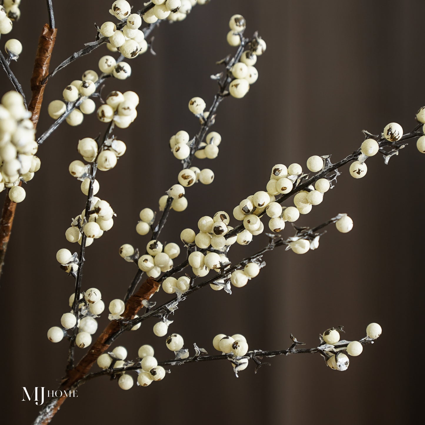 Cream Berry Branch *MESSY/SHEDDERS*