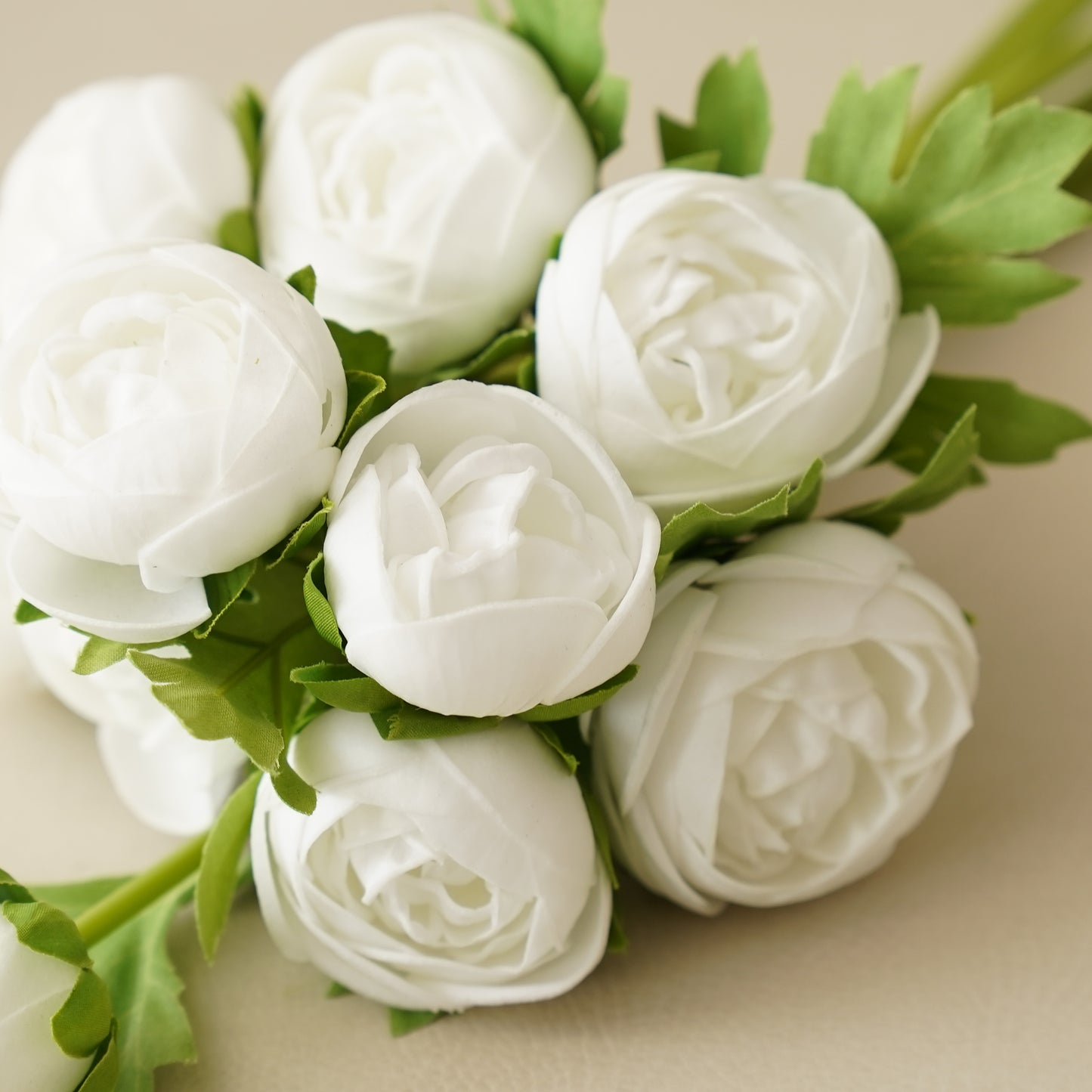 Real Touch Ranunculus Bunch | White
