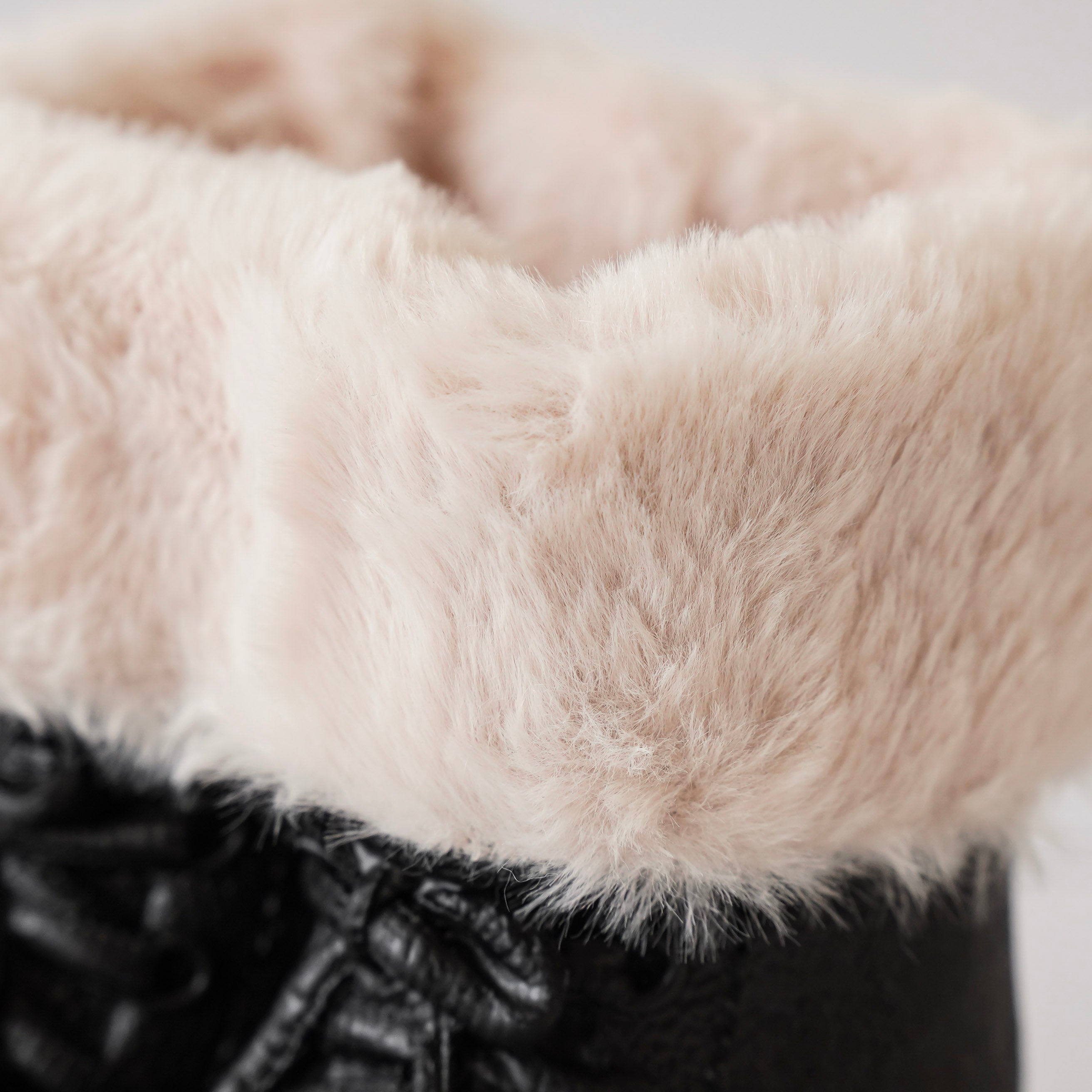 Black Ice Skates with Faux Fur