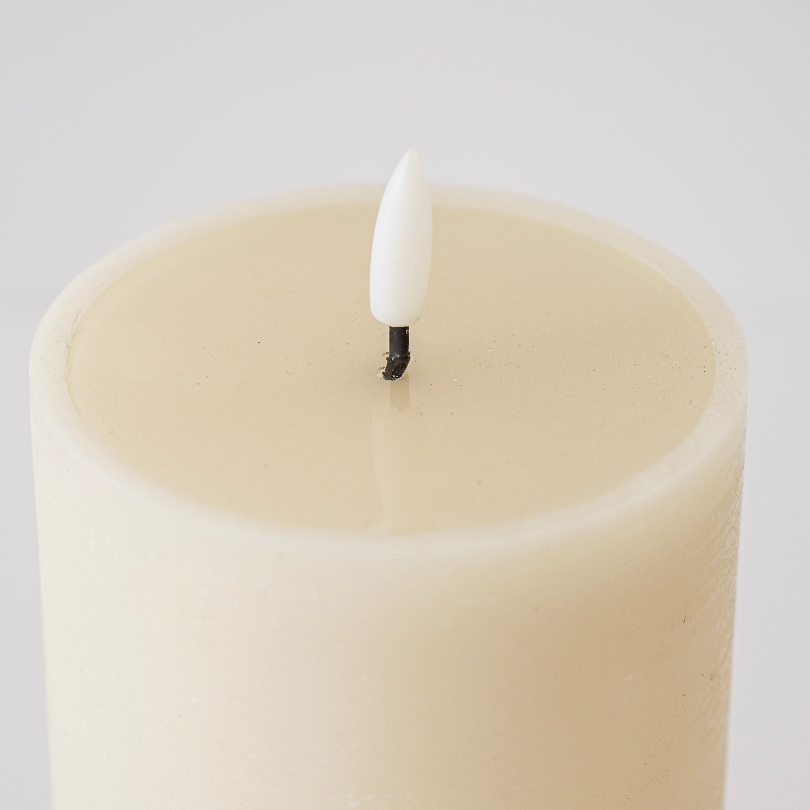 Textured Ivory Melting Effect Flameless Candle