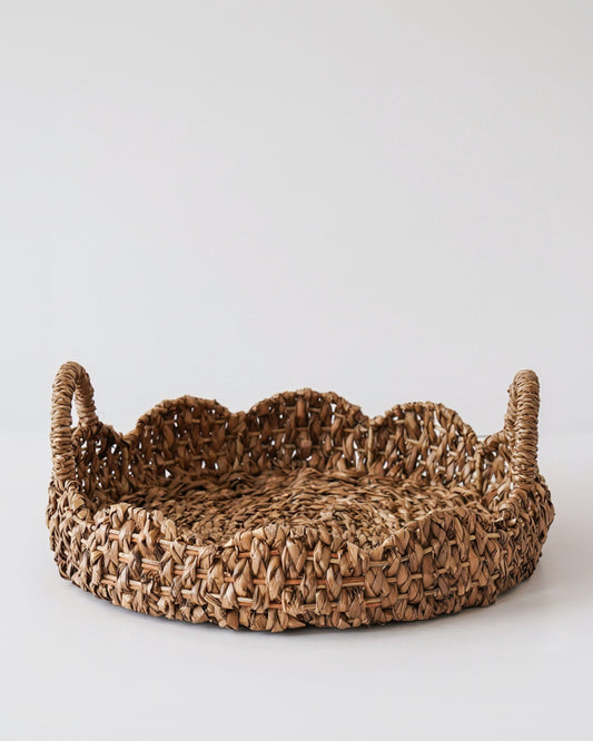 Braided Scalloped Seagrass Tray