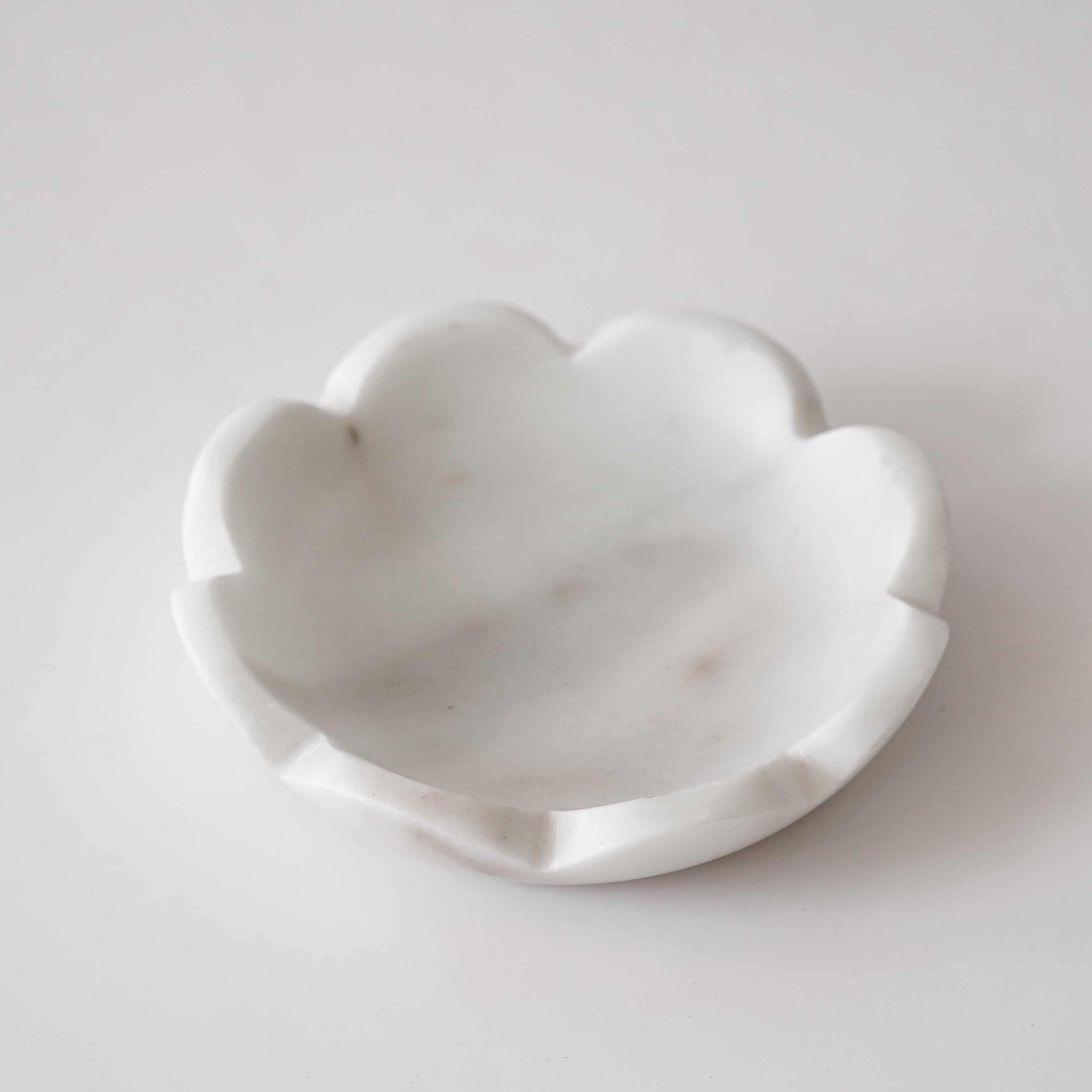 Beau Scalloped Ring Dish