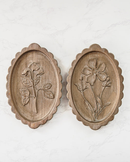 Scalloped Botanical Wall Accent