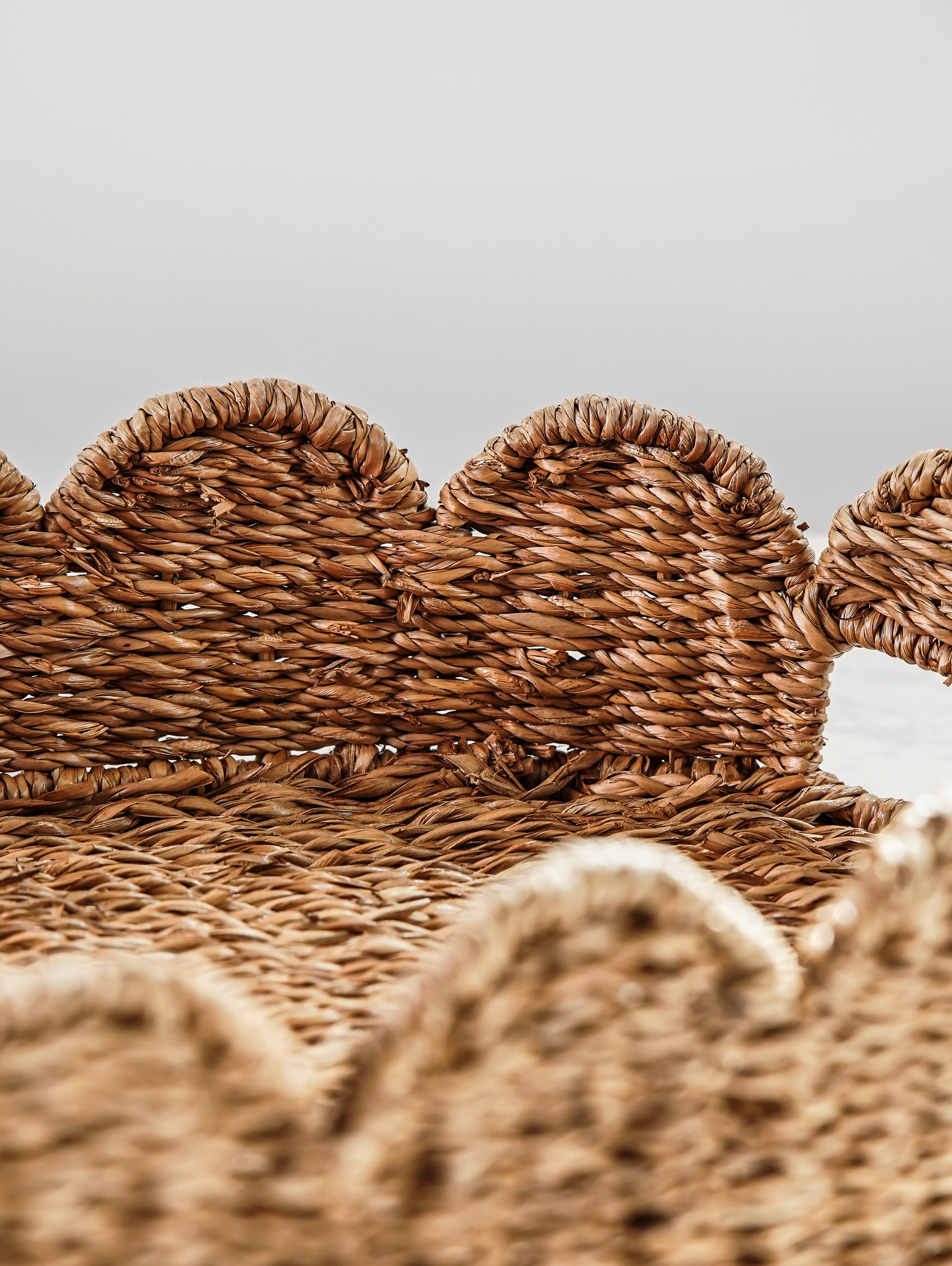 Scalloped Woven Tray