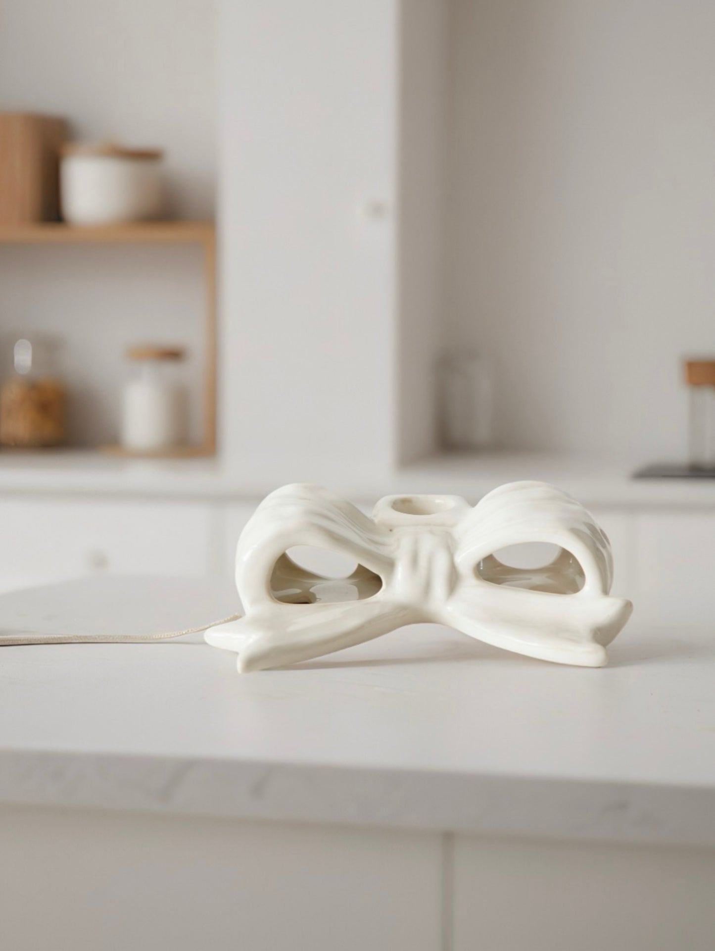 Ceramic Bow Taper Holder