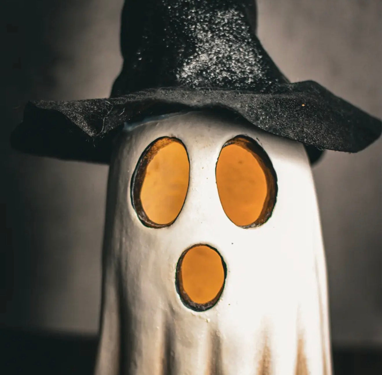 PRE ORDER | Witch Hat Ghost with LED Lights