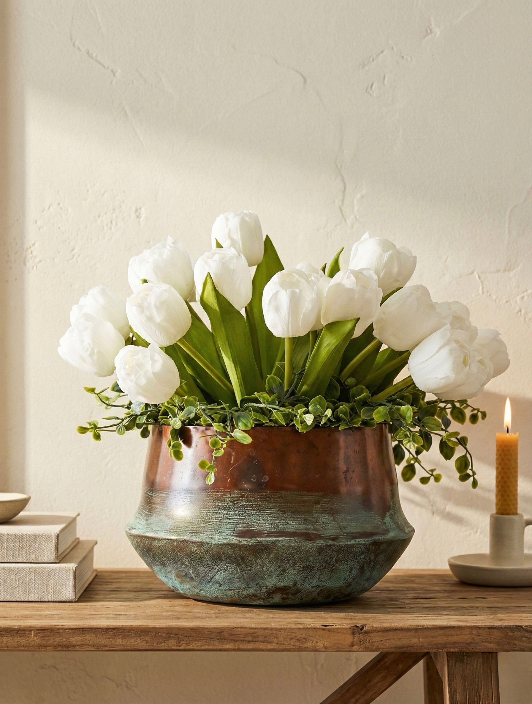 Real Touch Hybrid Tulip Bundle | White