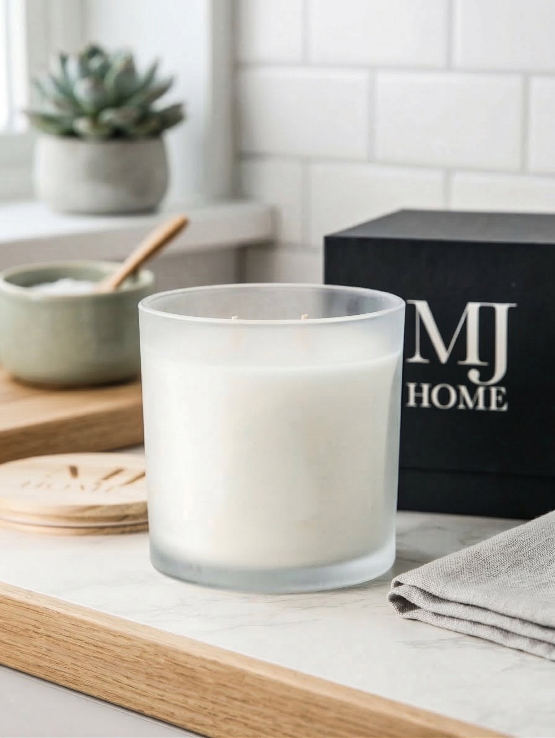 Estate 4-Wick Candle | Coconut Apricot Wax Blend