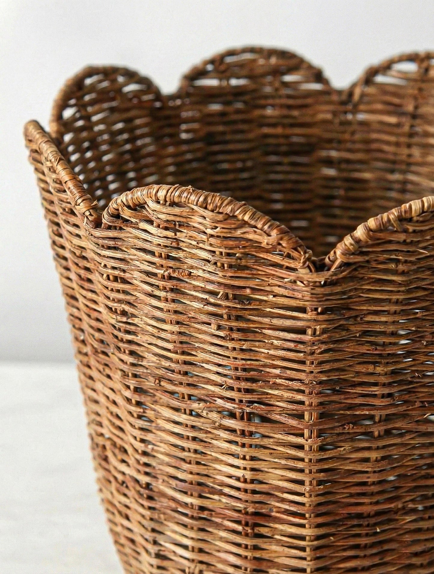 Woven Rattan Scallop Basket