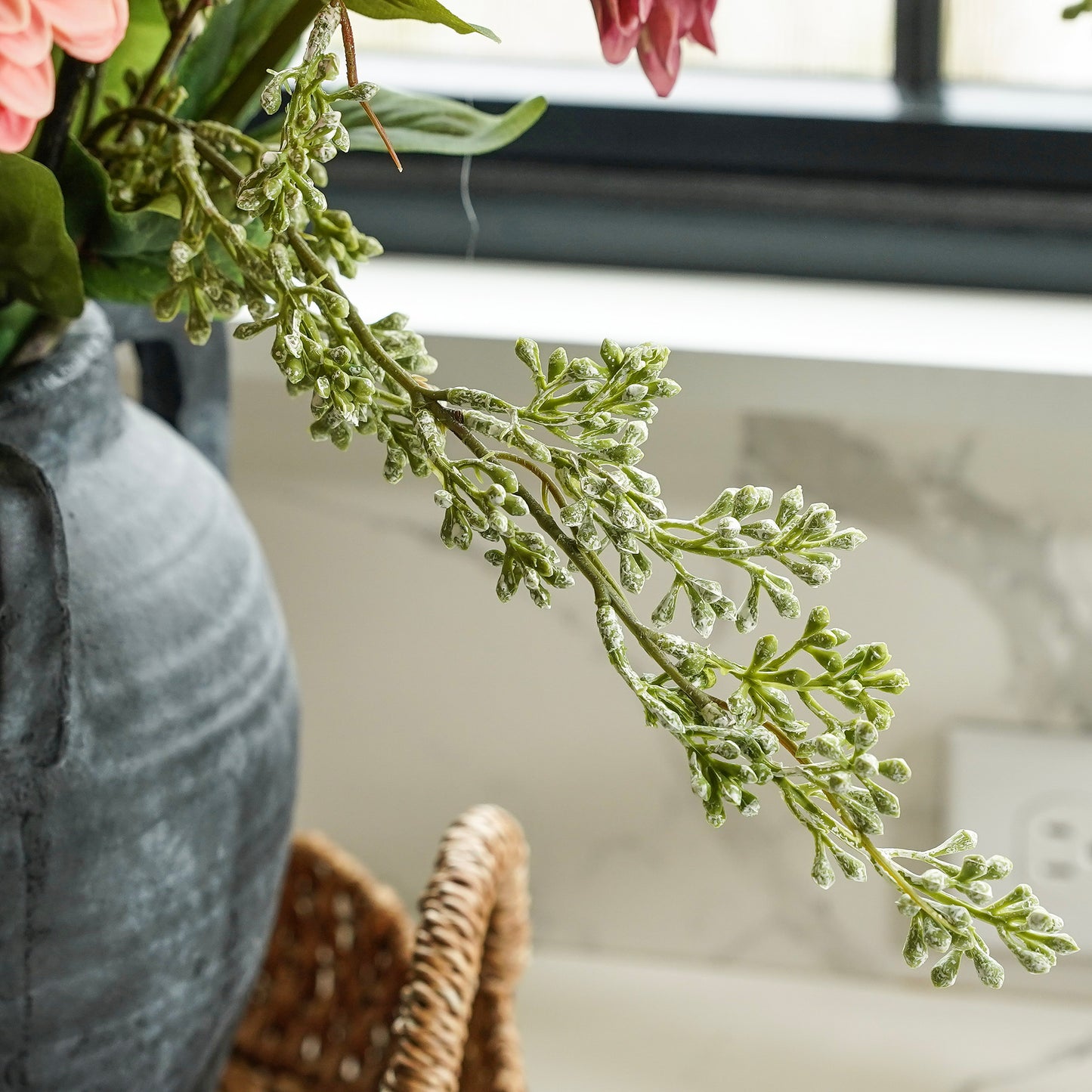 Powdered Green Eucalyptus Berry Stem