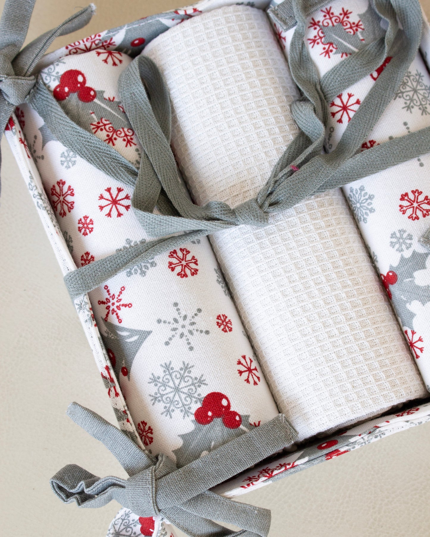 Festive White & Gray Towel Set