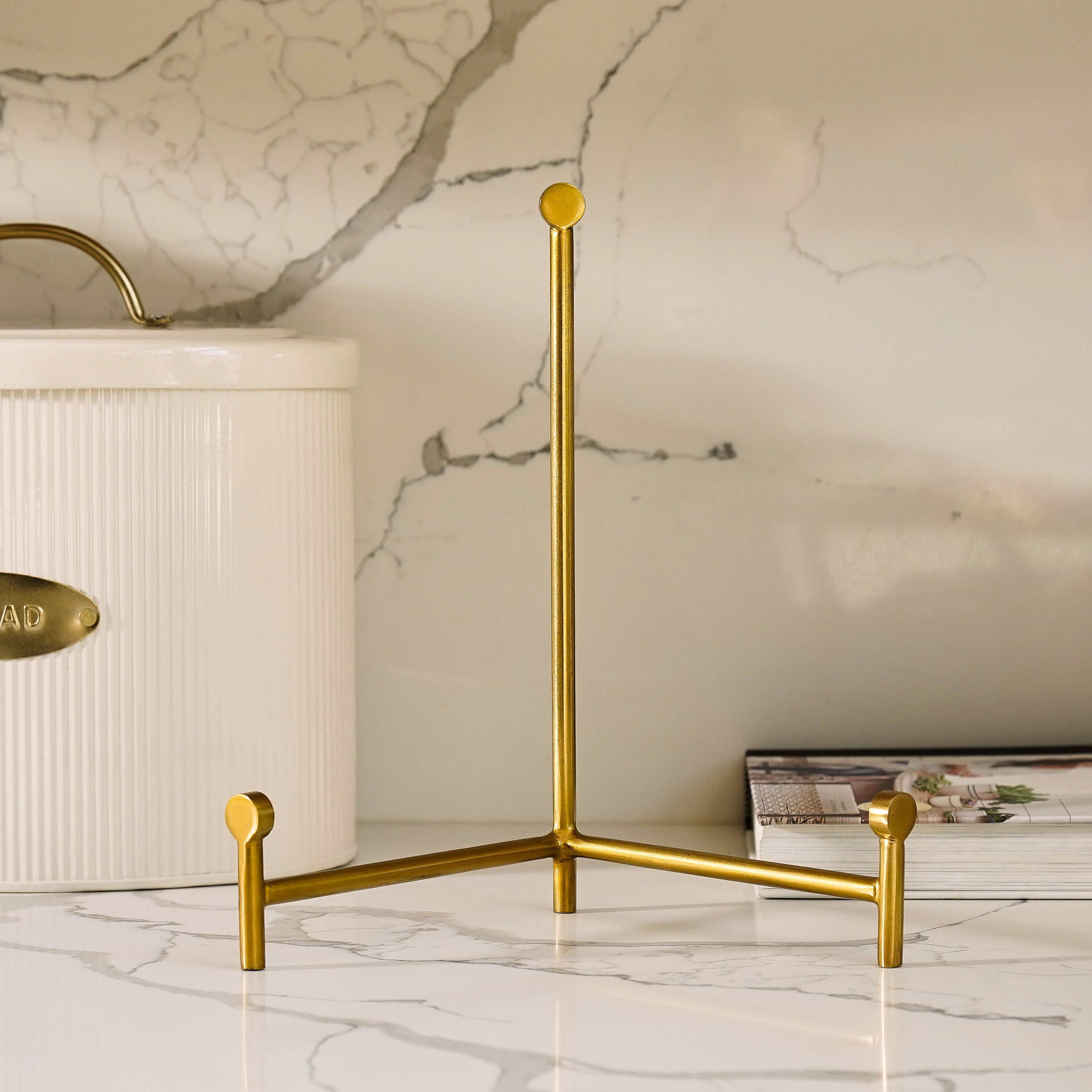 Gold Metal Easel | Large
