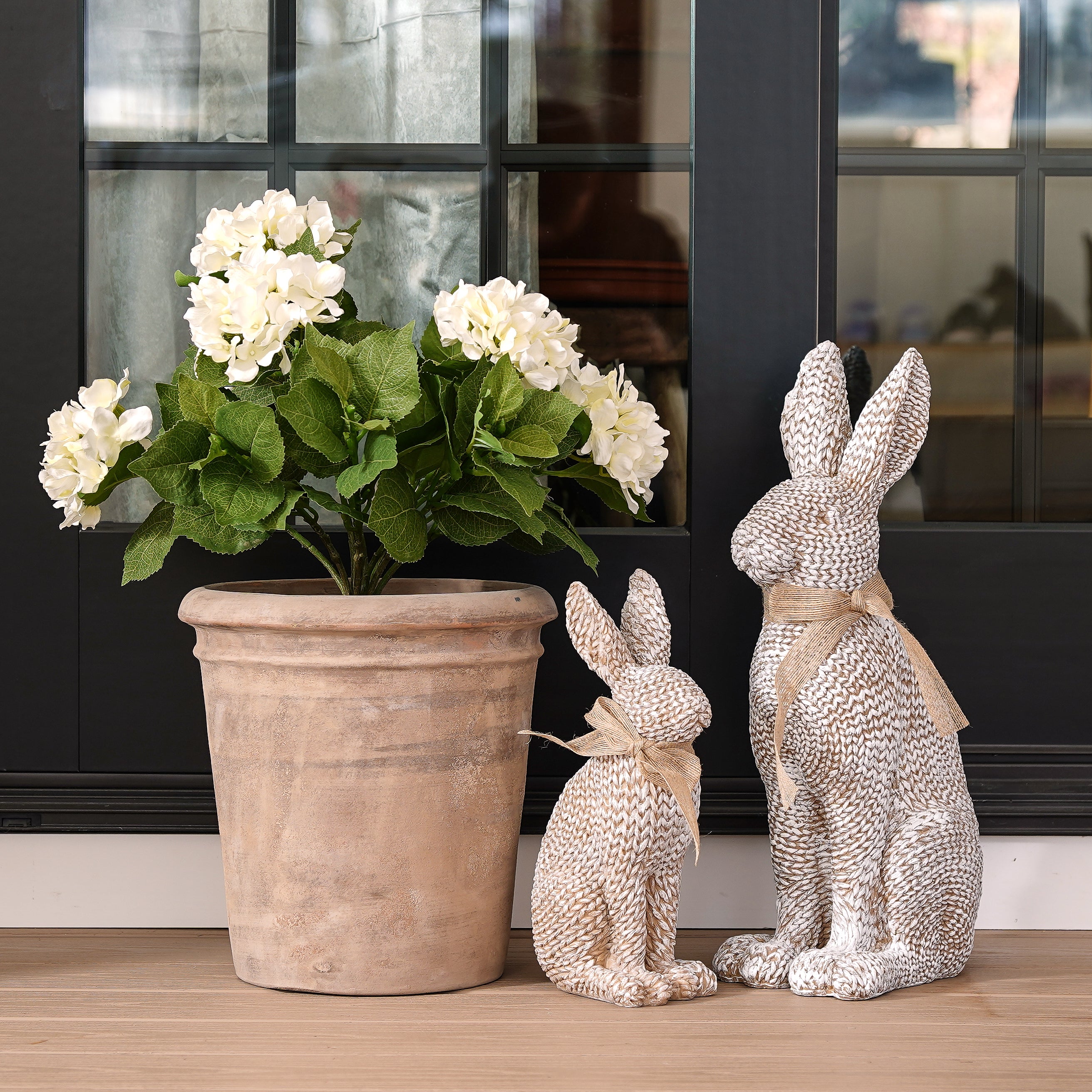 Hopper Woven Resin Rabbit