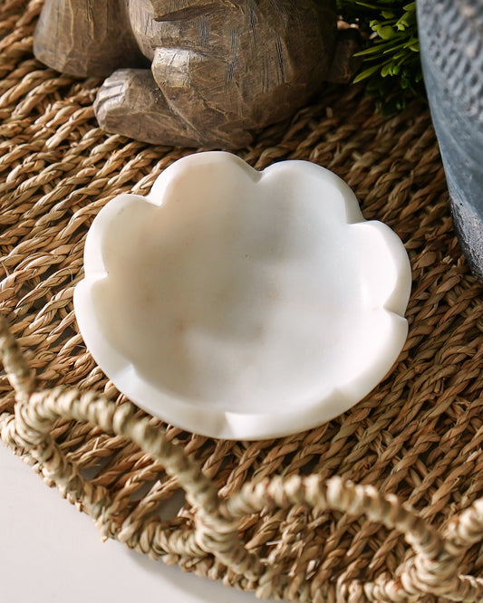 Beau Scalloped Ring Dish