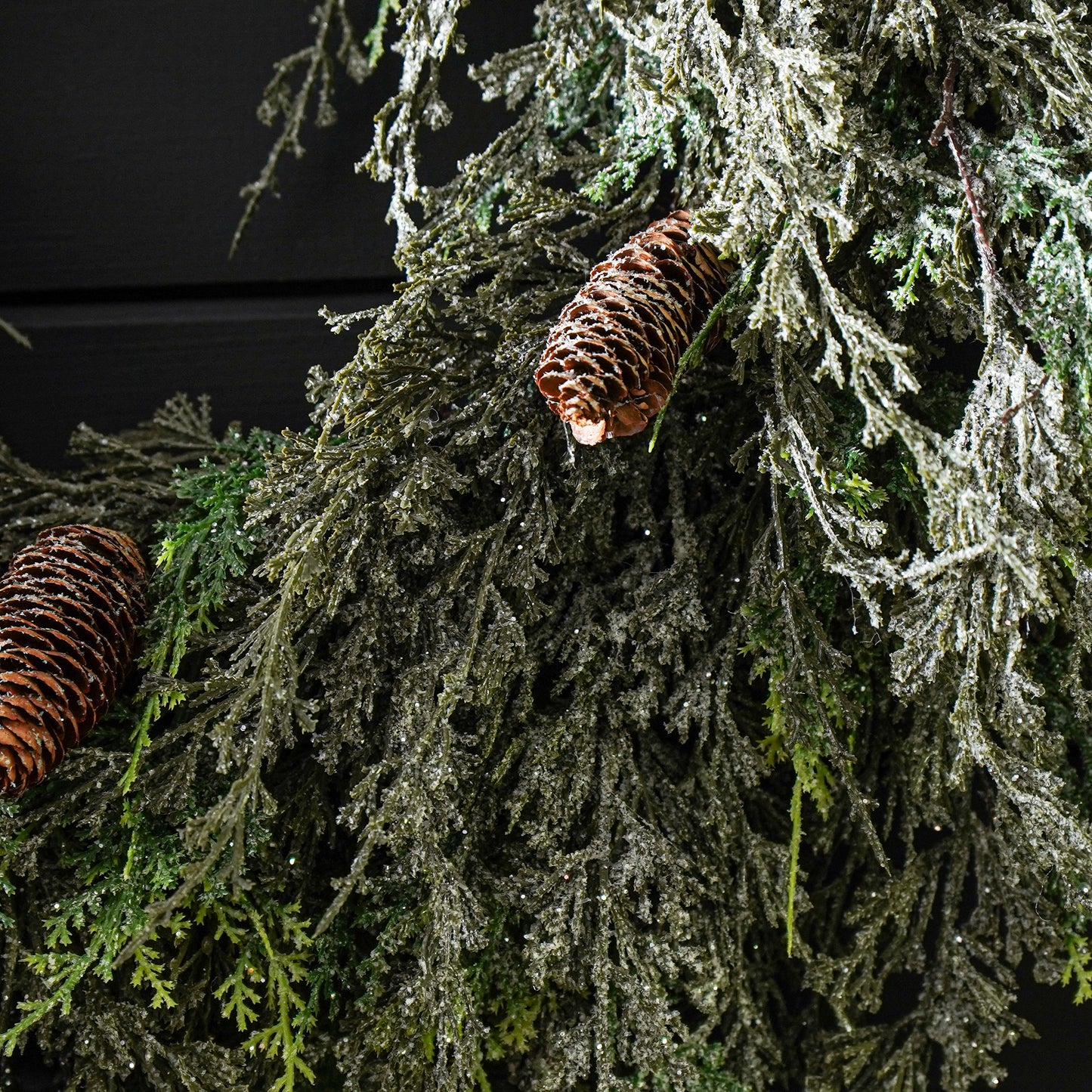 Silver Thread Cedar Wreath