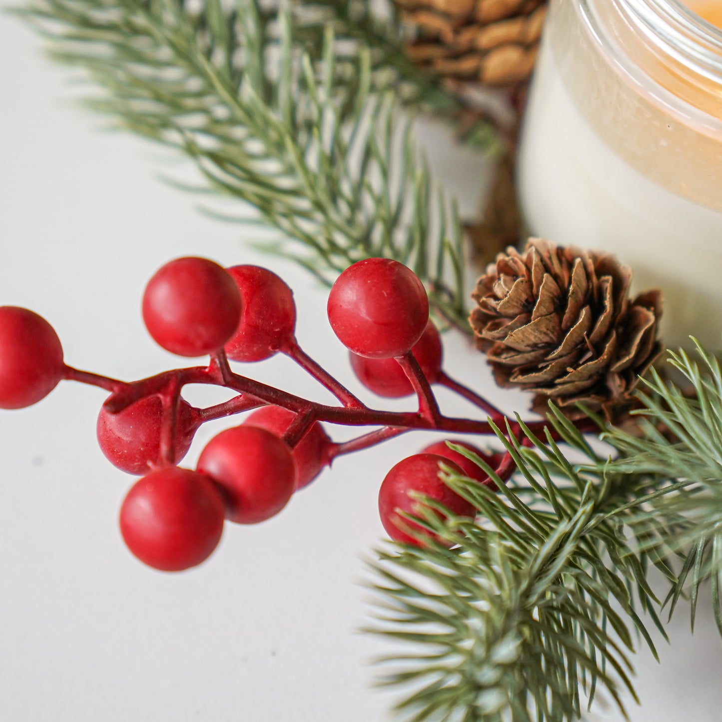 Pinecone & Berry Candle Ring