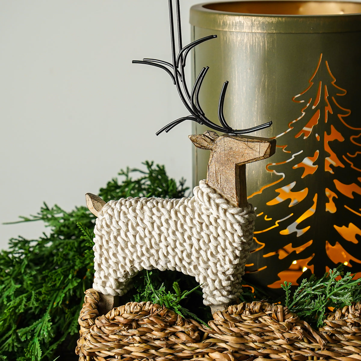 Resin Sweater Deer Set