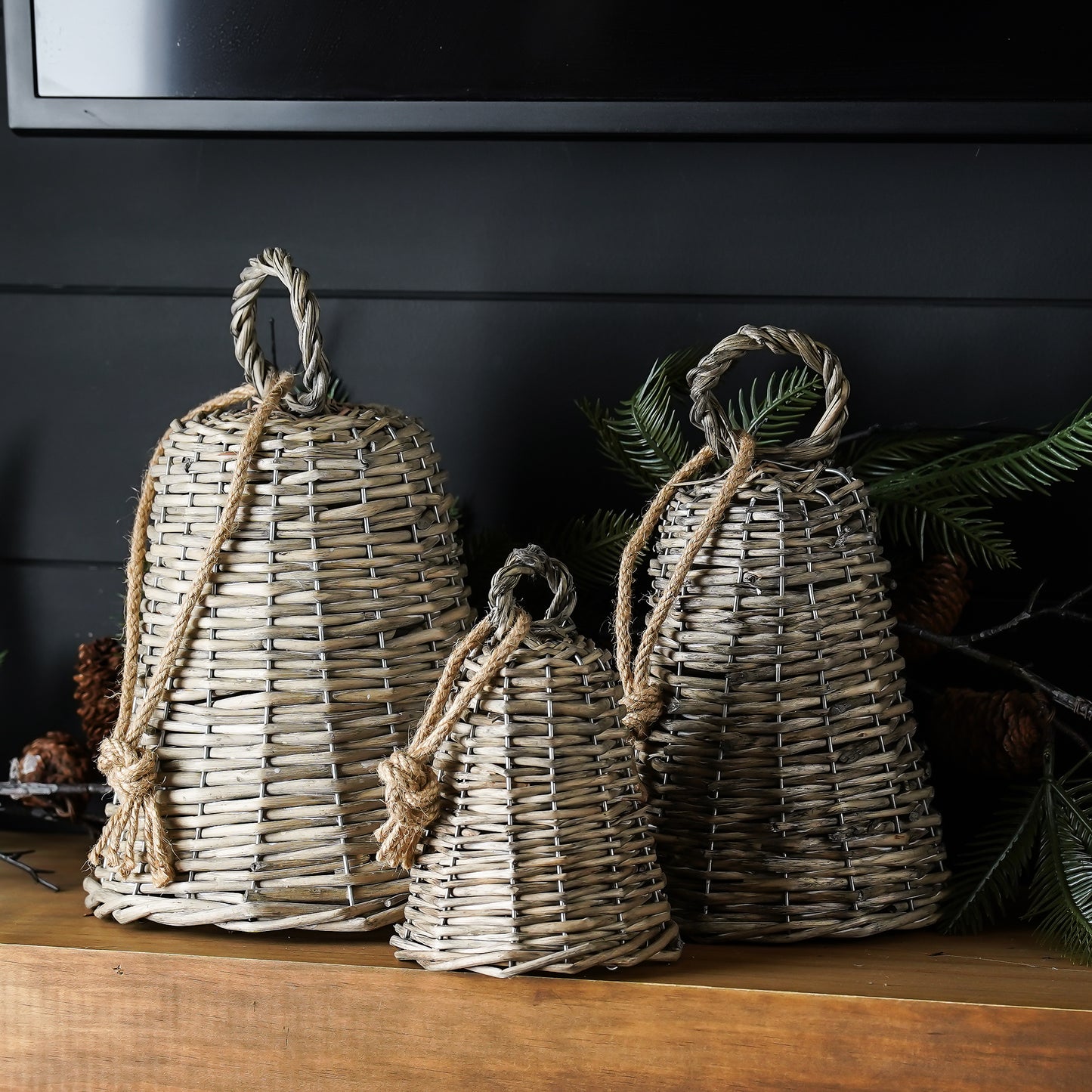 Holiday Willow Bells | Set of 3