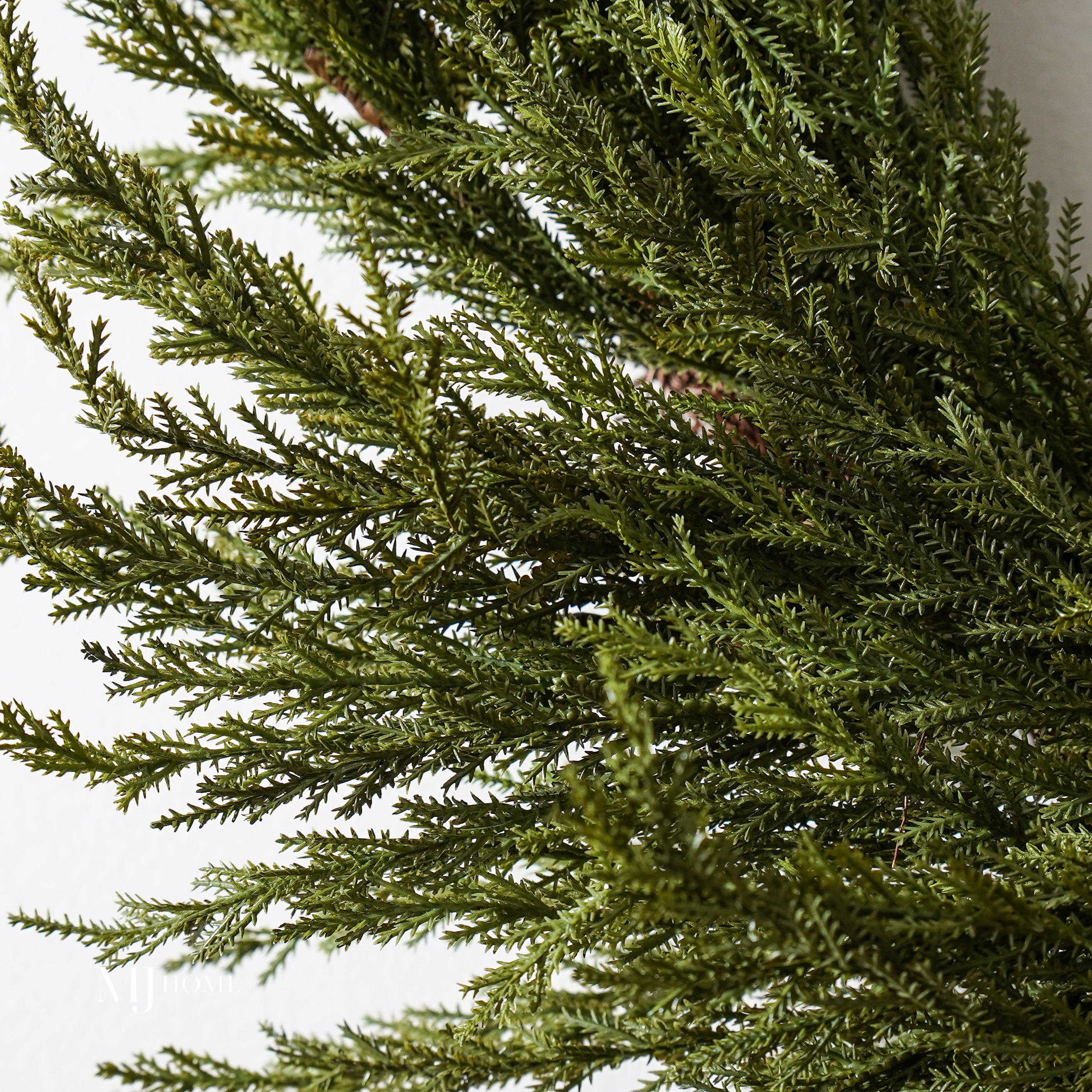 Sylvia Cedar Wreath | Kirstie's Favorite!