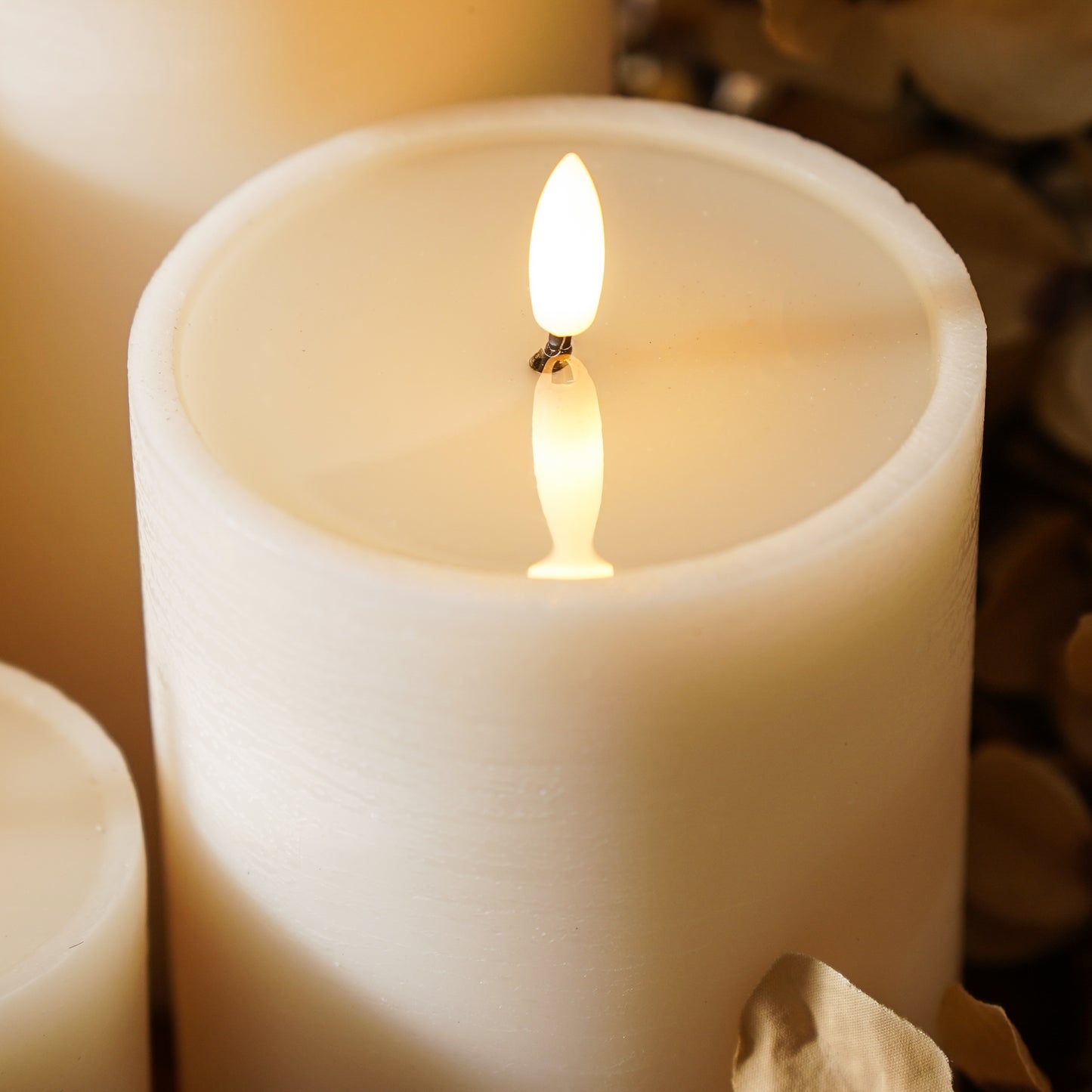 Textured Ivory Melting Effect Flameless Candle