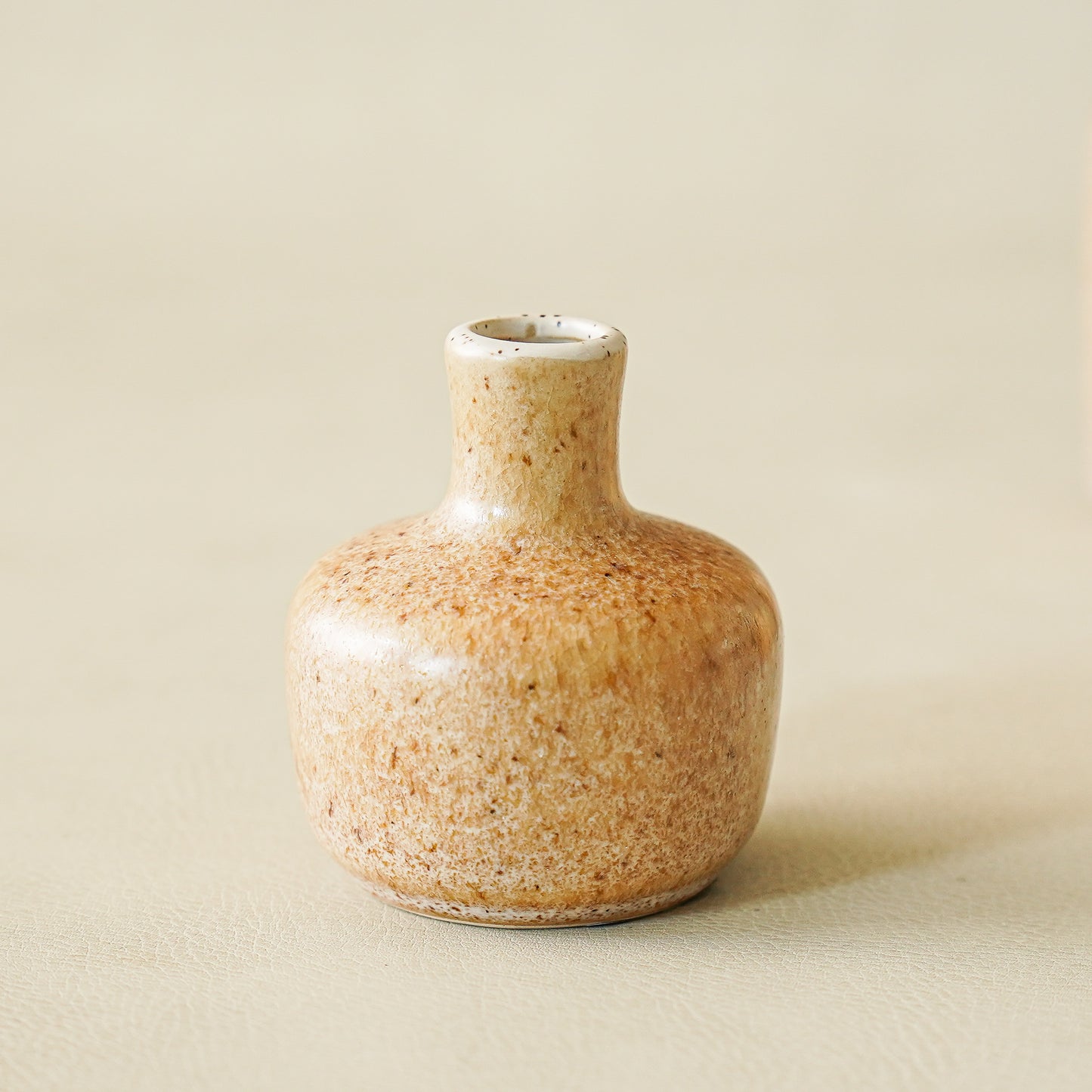 Isla Mini Beige Vases