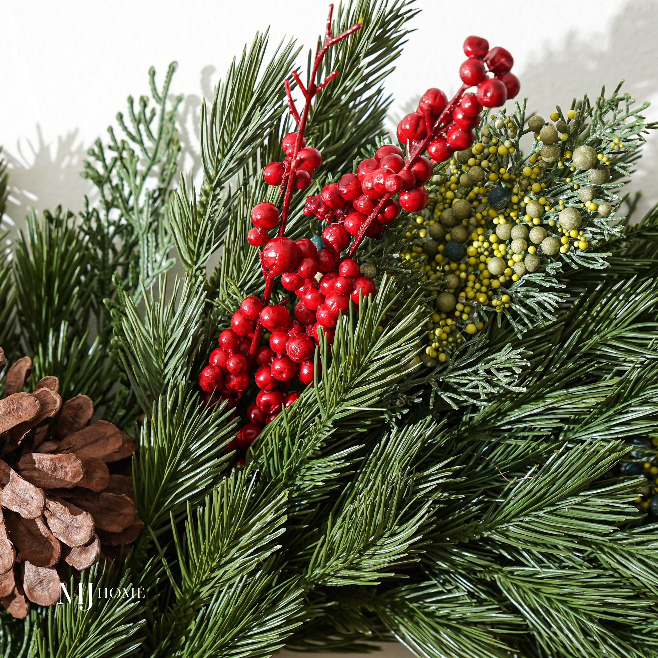 **SOLD AS IS** Mixed Green & Berry Wreath