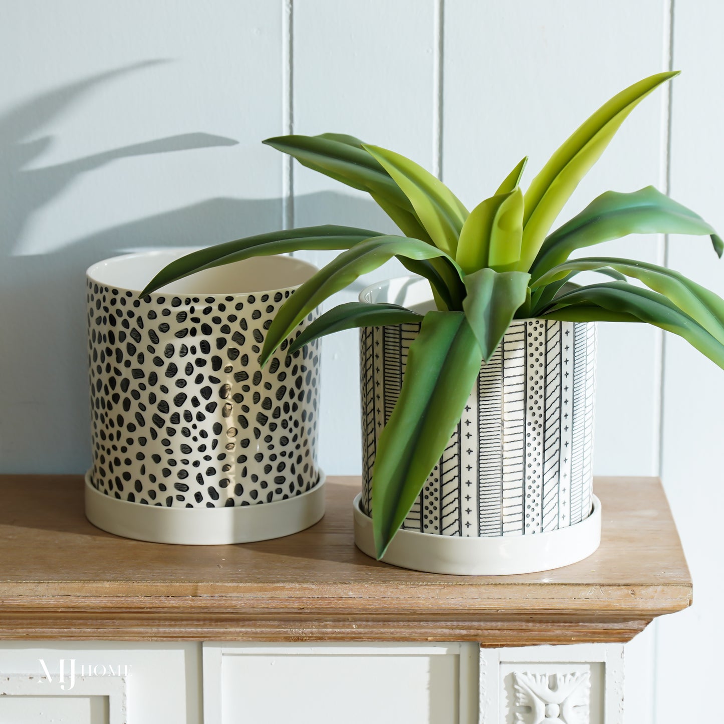 Stoneware Planter with Saucer