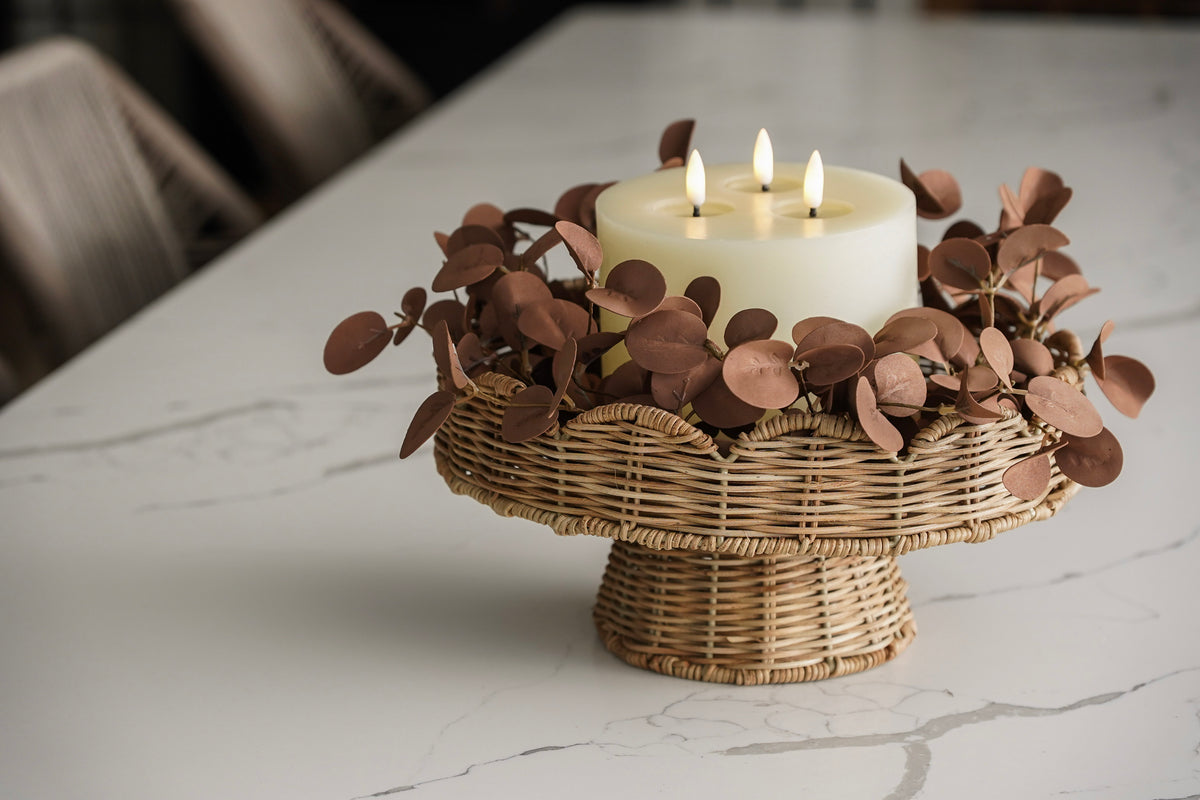 Scalloped Rattan Pedestal Tray