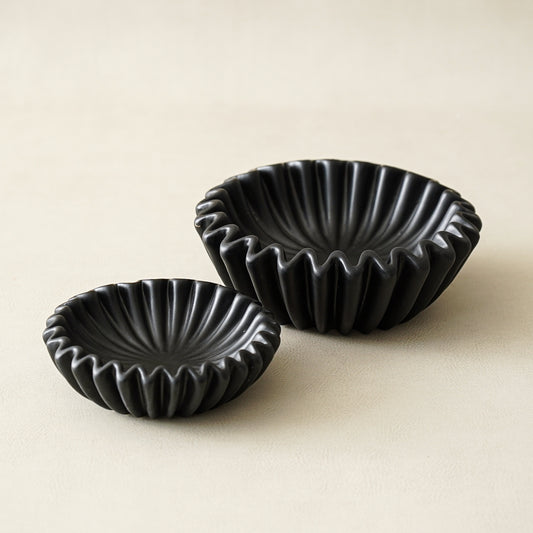Black Fluted Ruffle Bowls | Set of 2
