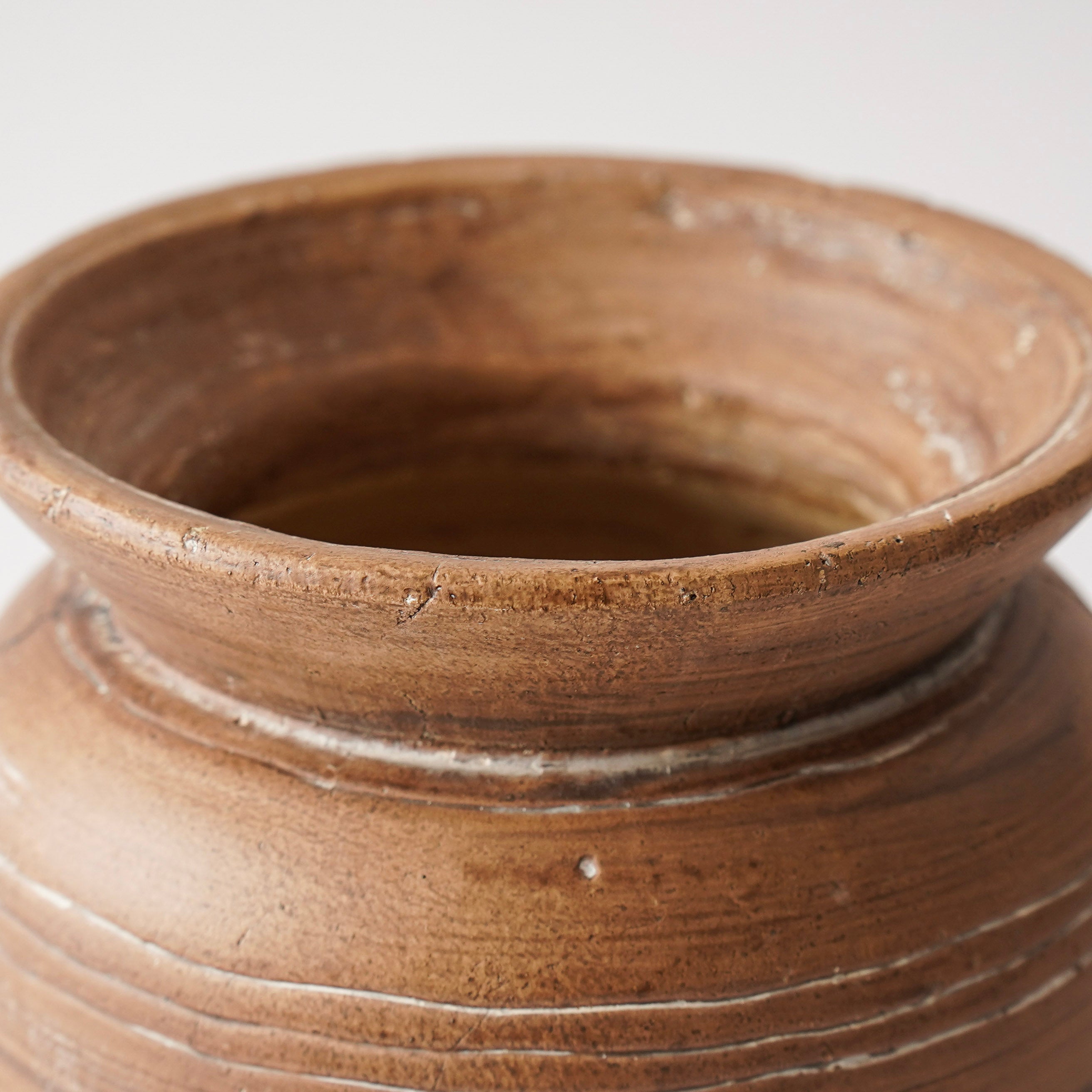 Dexter Line Pattern Pot