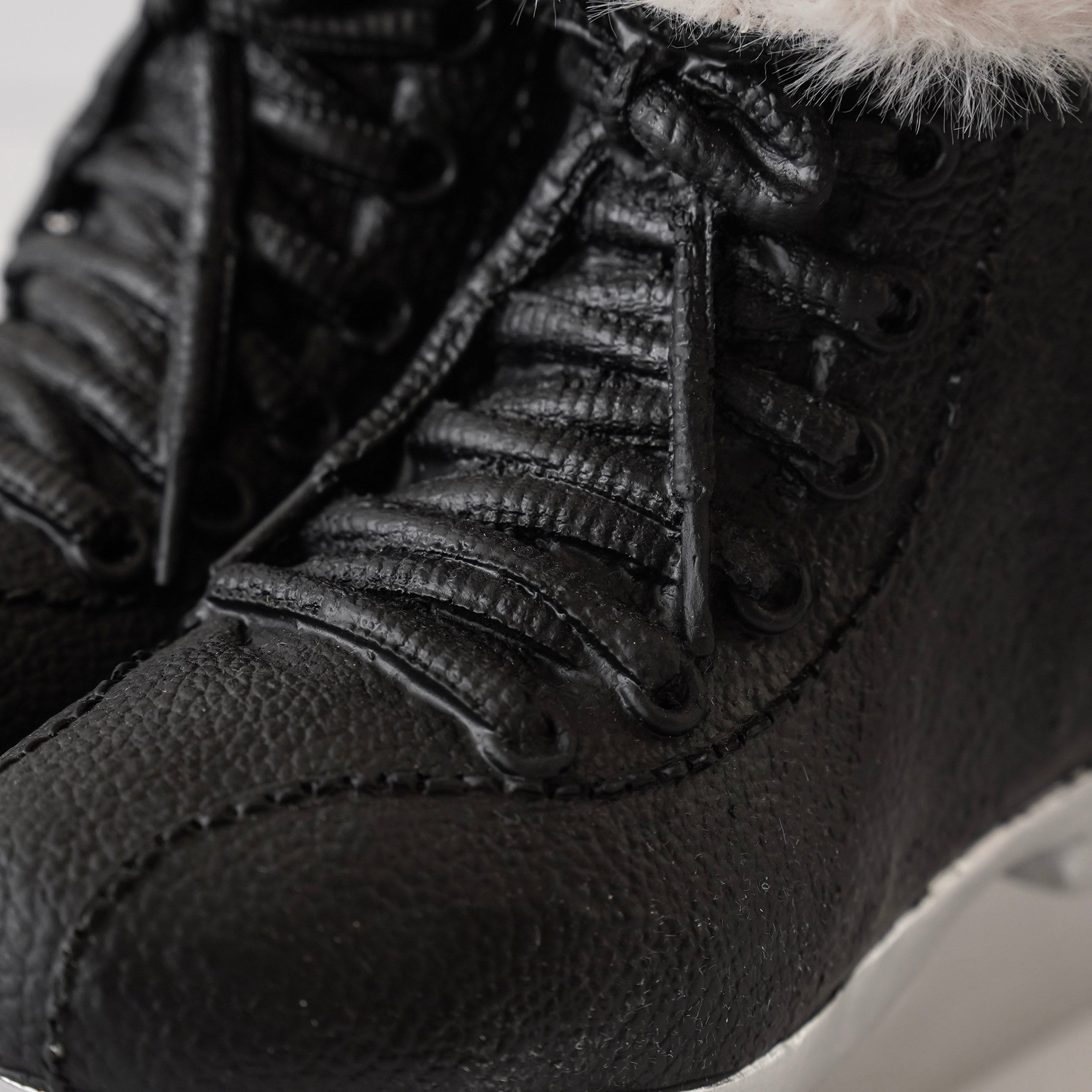 Black Ice Skates with Faux Fur