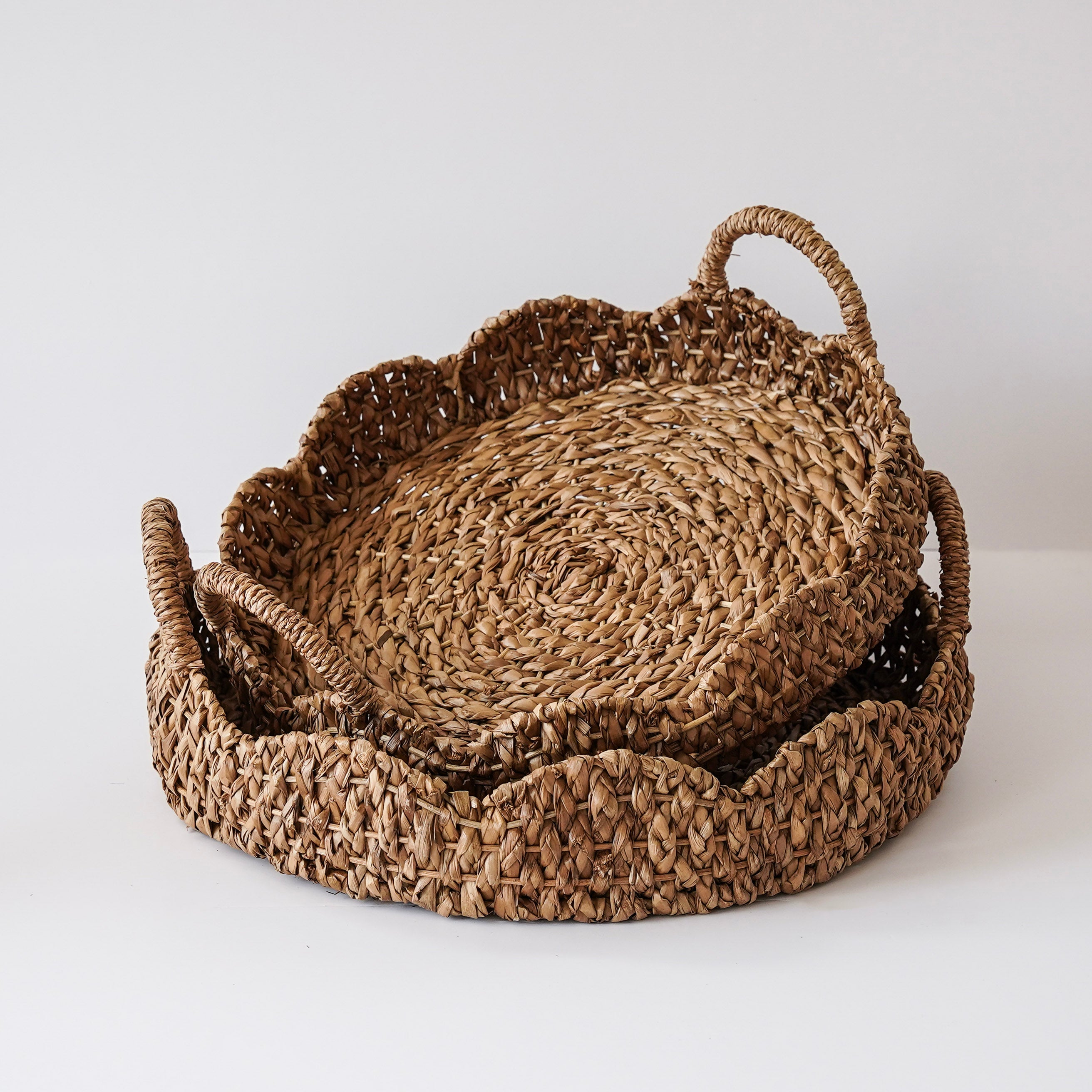 Braided Scalloped Seagrass Tray