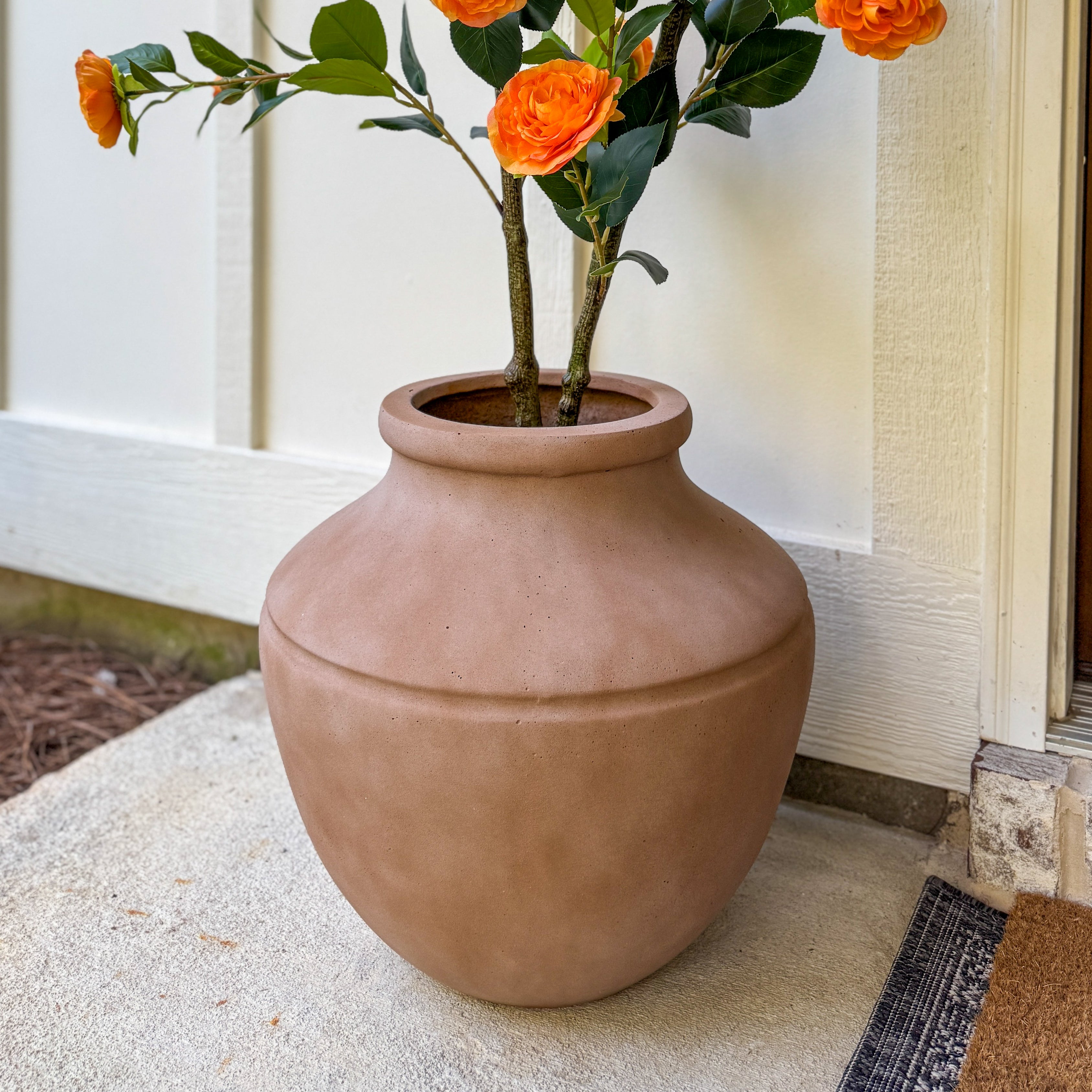 Axel Oversized Clay-Style Vase