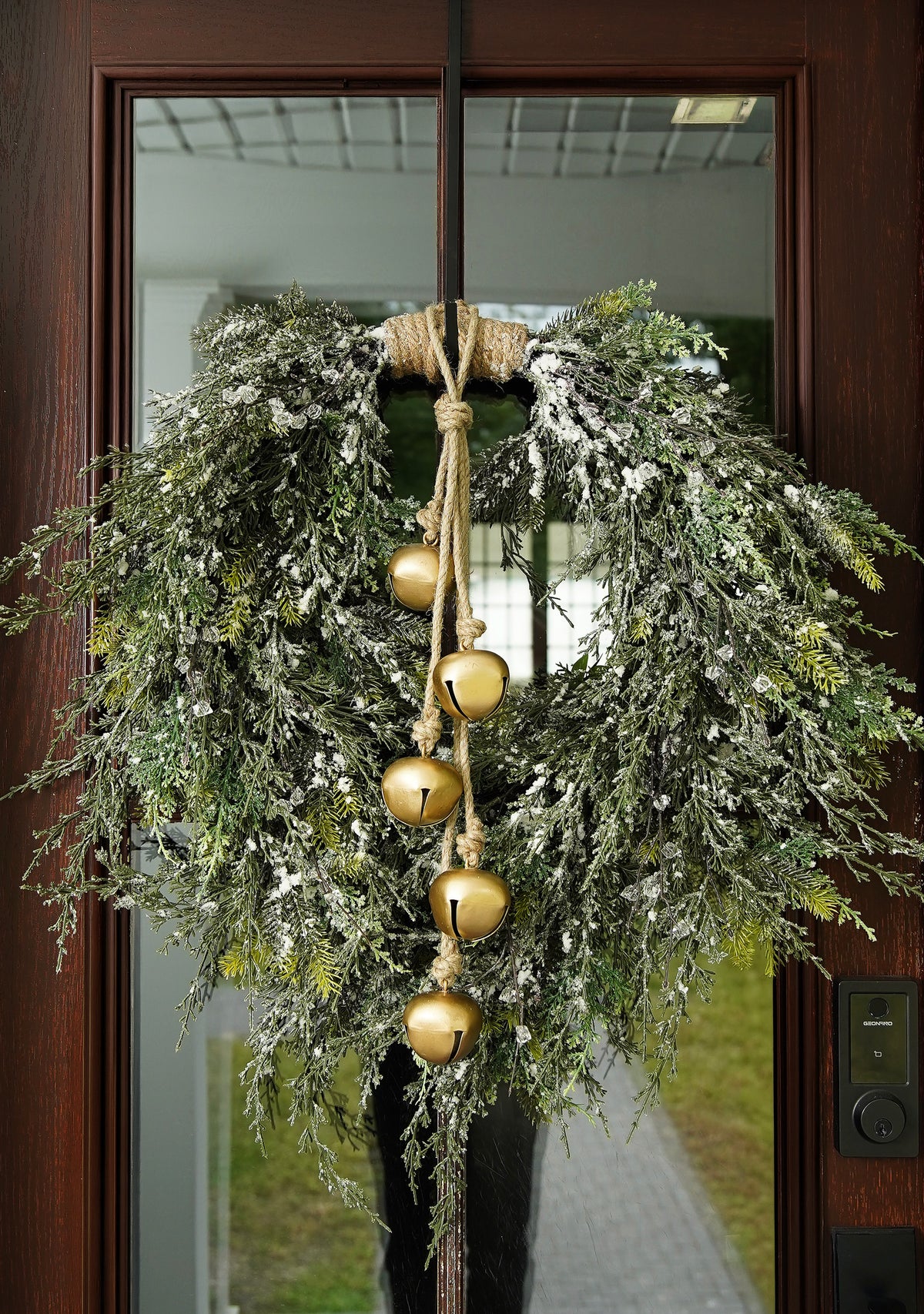 Antique Gold Bell Jute Hanger