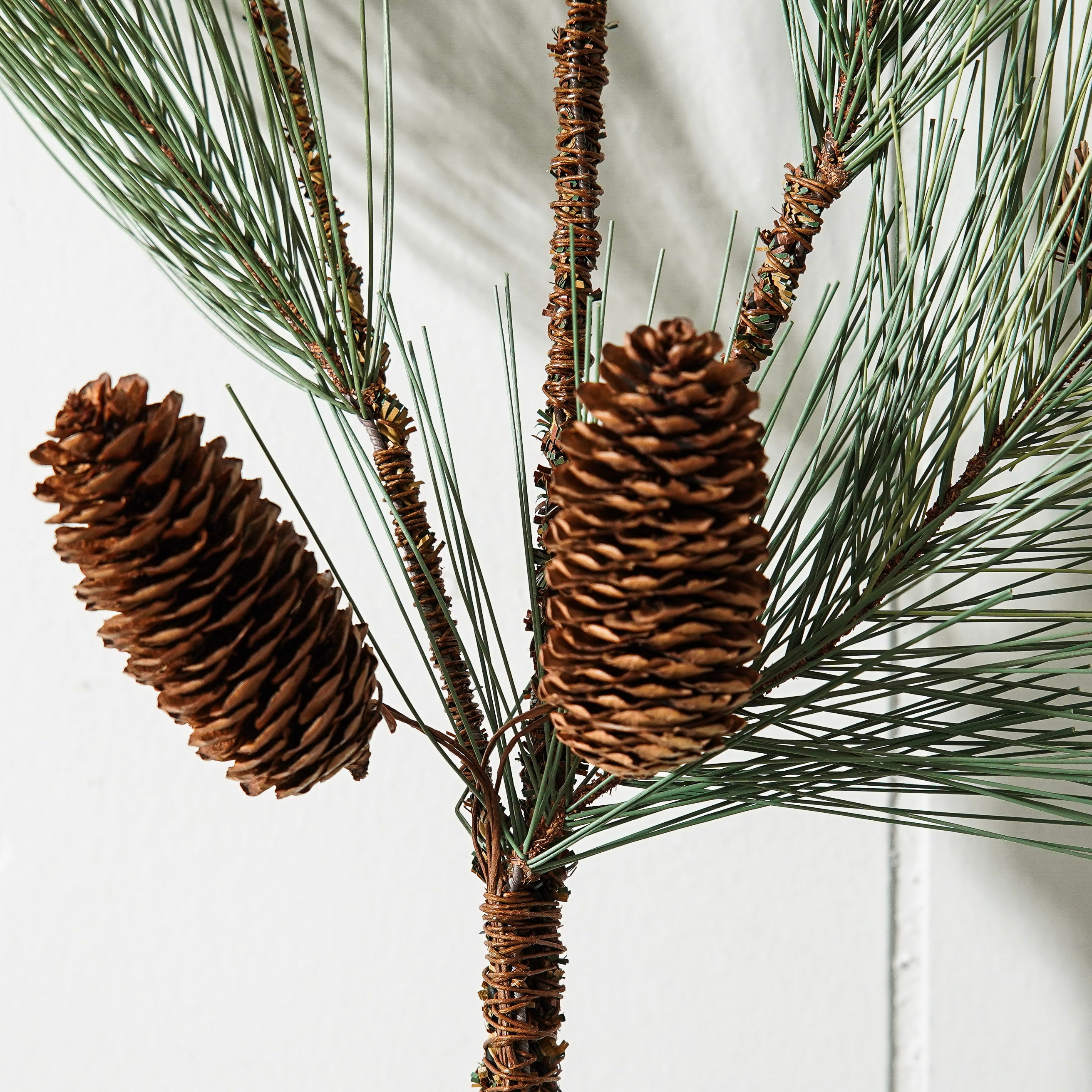 Realistic Pine Needle Spray