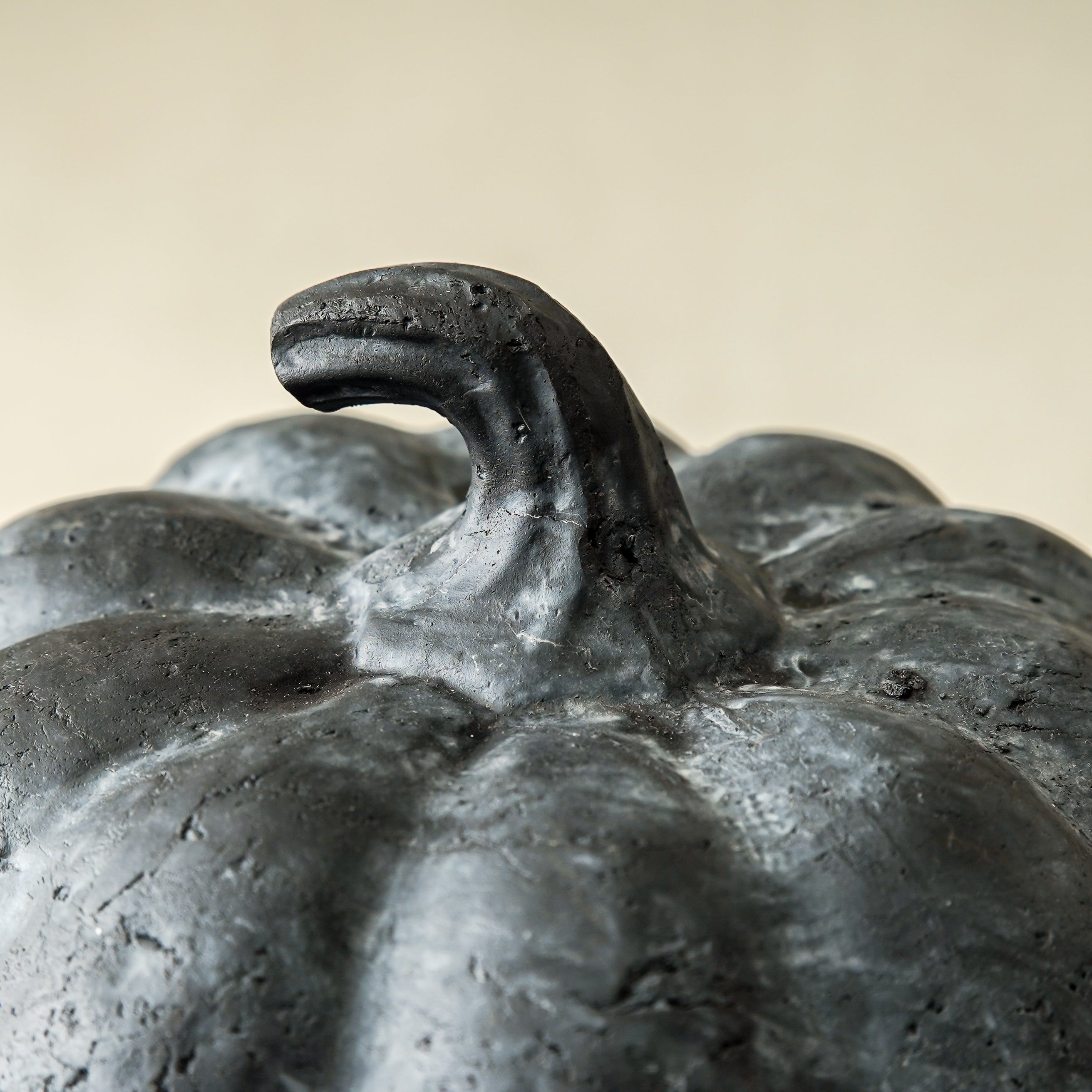 Wide Black Terracotta Pumpkin | 9"H