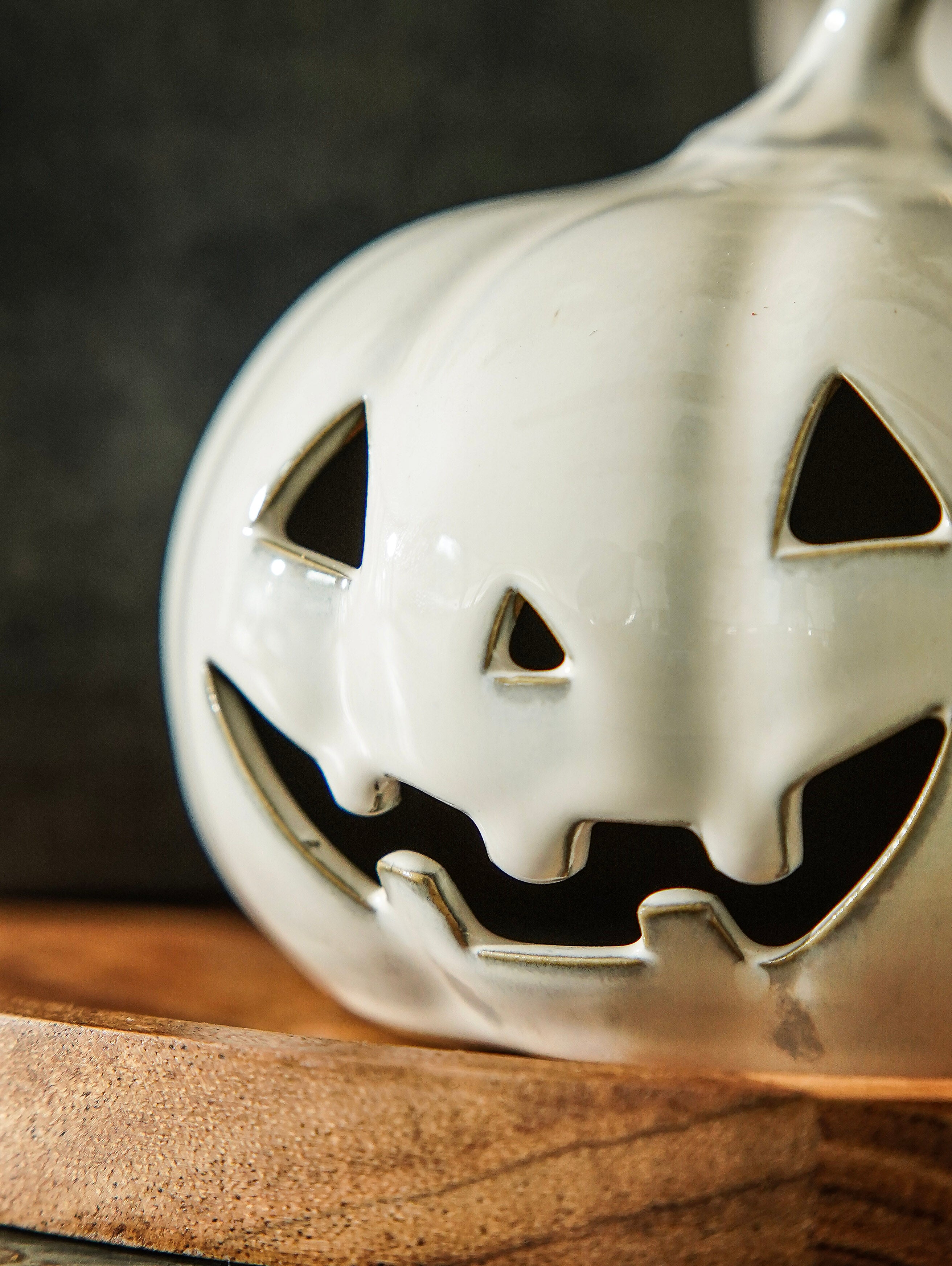 White Ceramic Pumpkin Jack-O’-Lantern | Wide