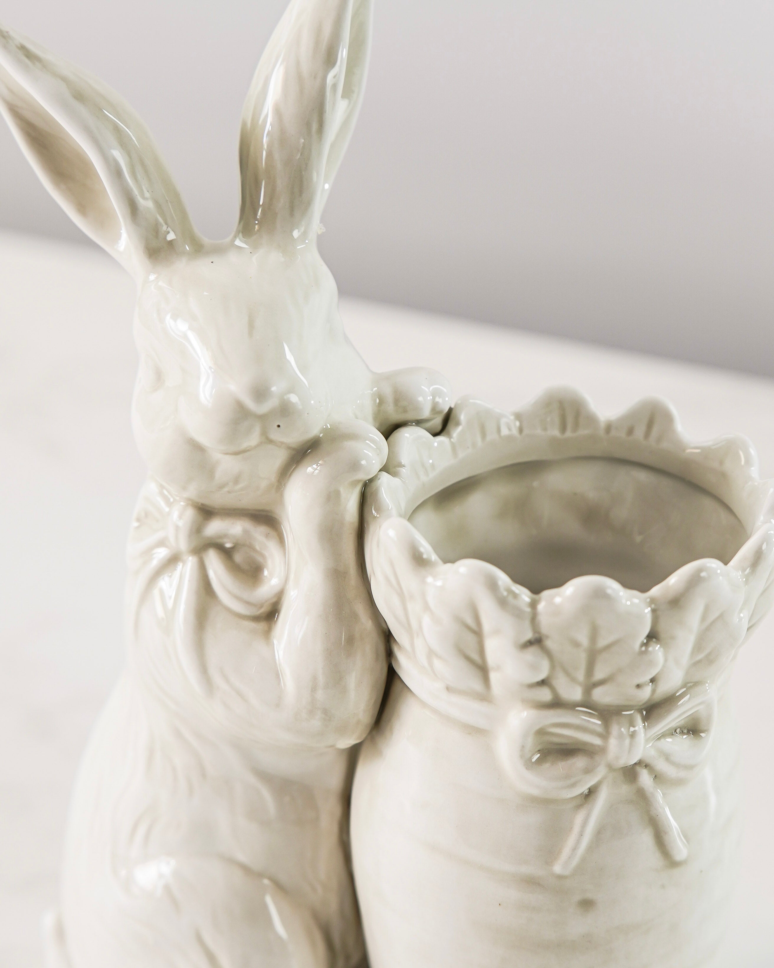Antiqued White Bunny with Carrot Vase