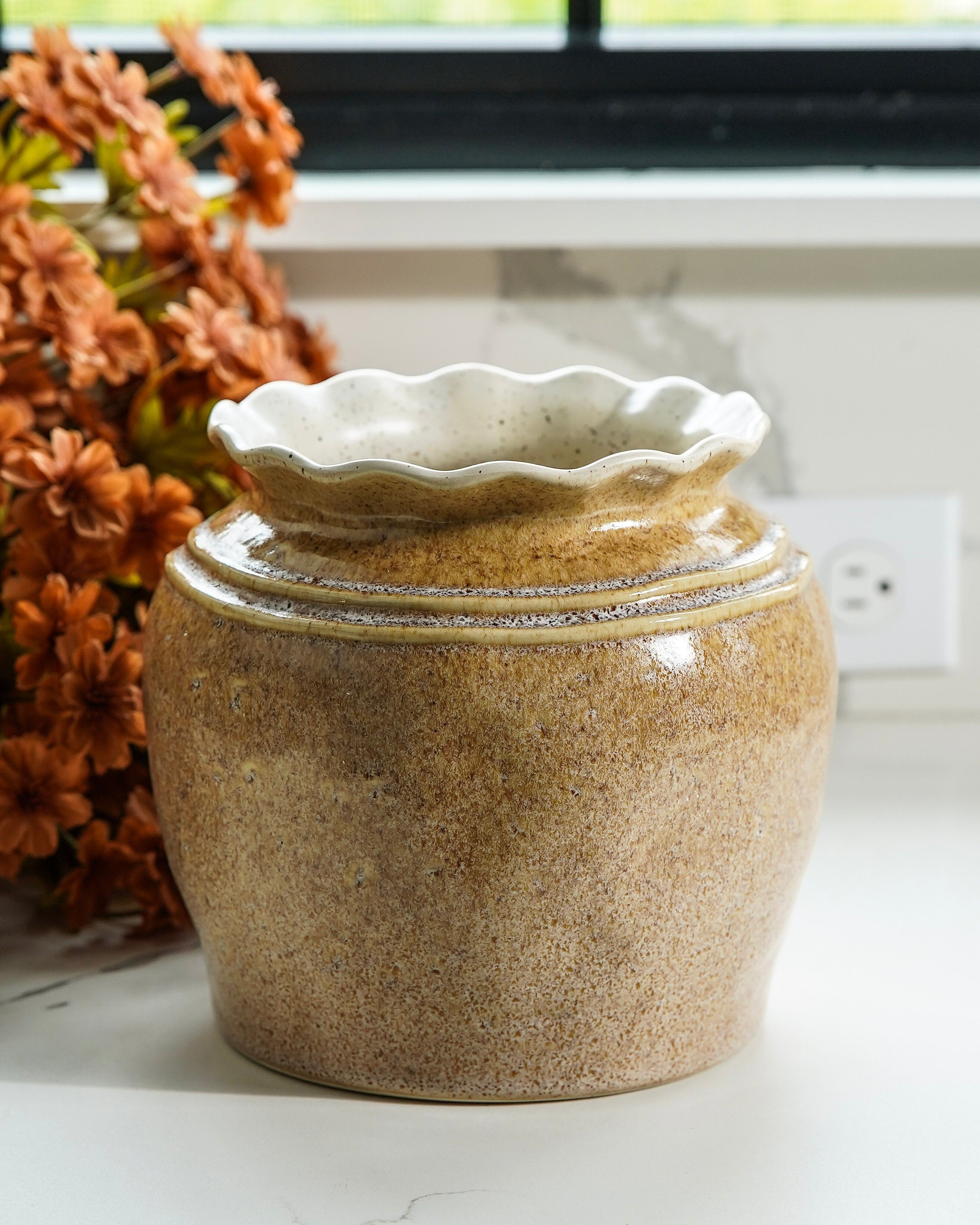 Eliana Beige Ceramic Pot