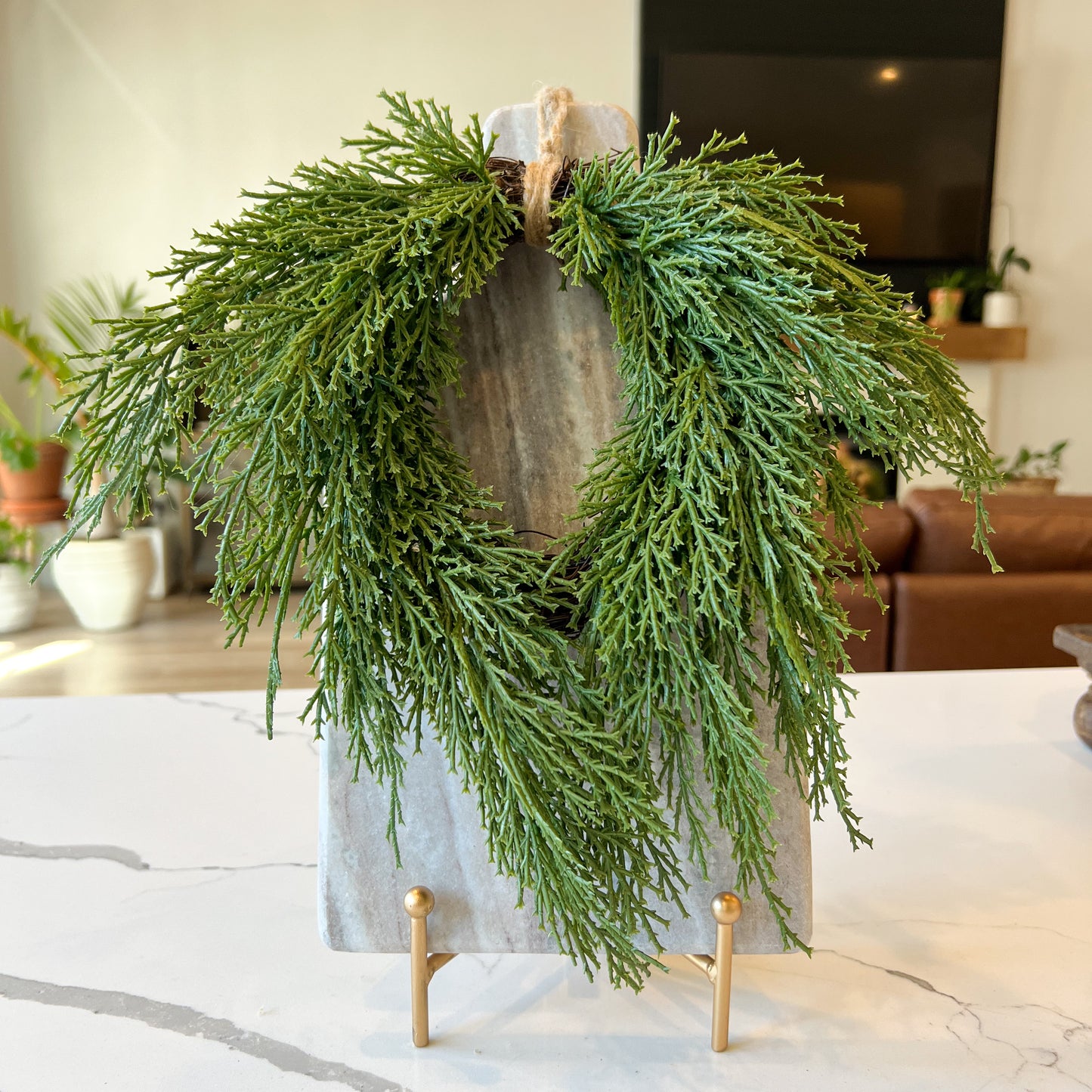 Fine Cedar Mini Hanging Wreath