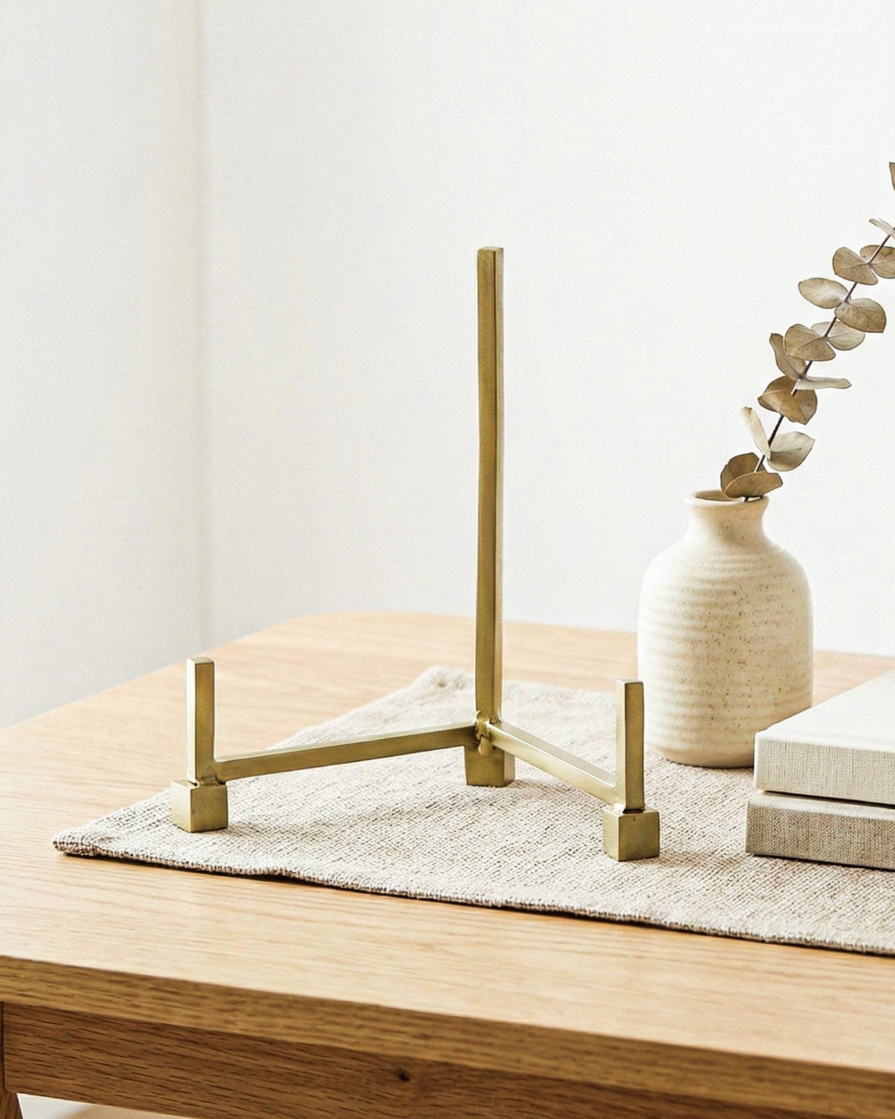 Antique Brass Square Foot Easel