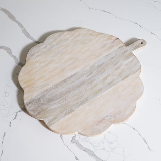 Whitewashed Scalloped Wood Tray