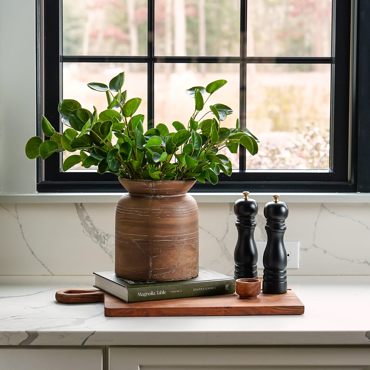 Dexter Line Pattern Pot | SPRING BACKORDER